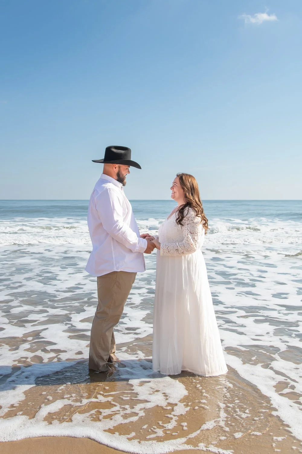Wedding ceremony and elopement sessions on the beach in Ocean City, Maryland by Rayne Photography