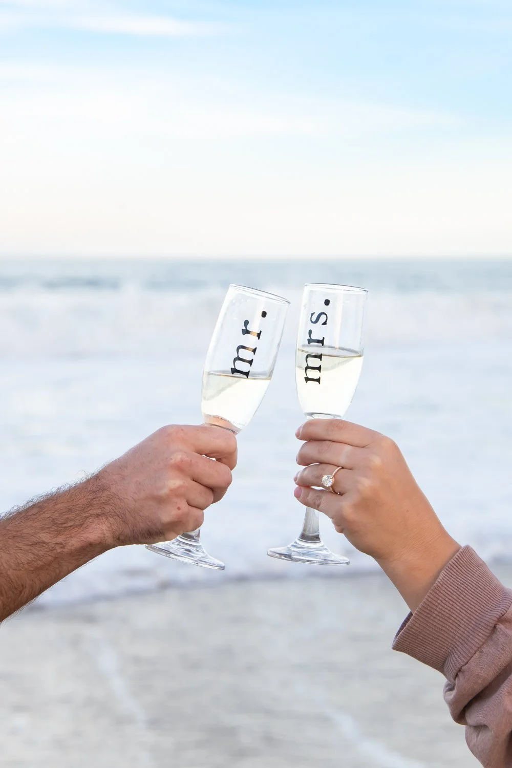 OC MD couples and engagement photography sessions on the beach by Rayne Photography