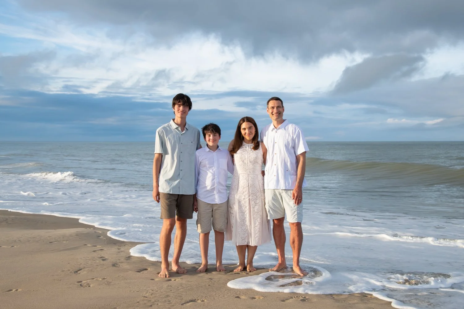 Family photos on Deauville Beach in Delaware 