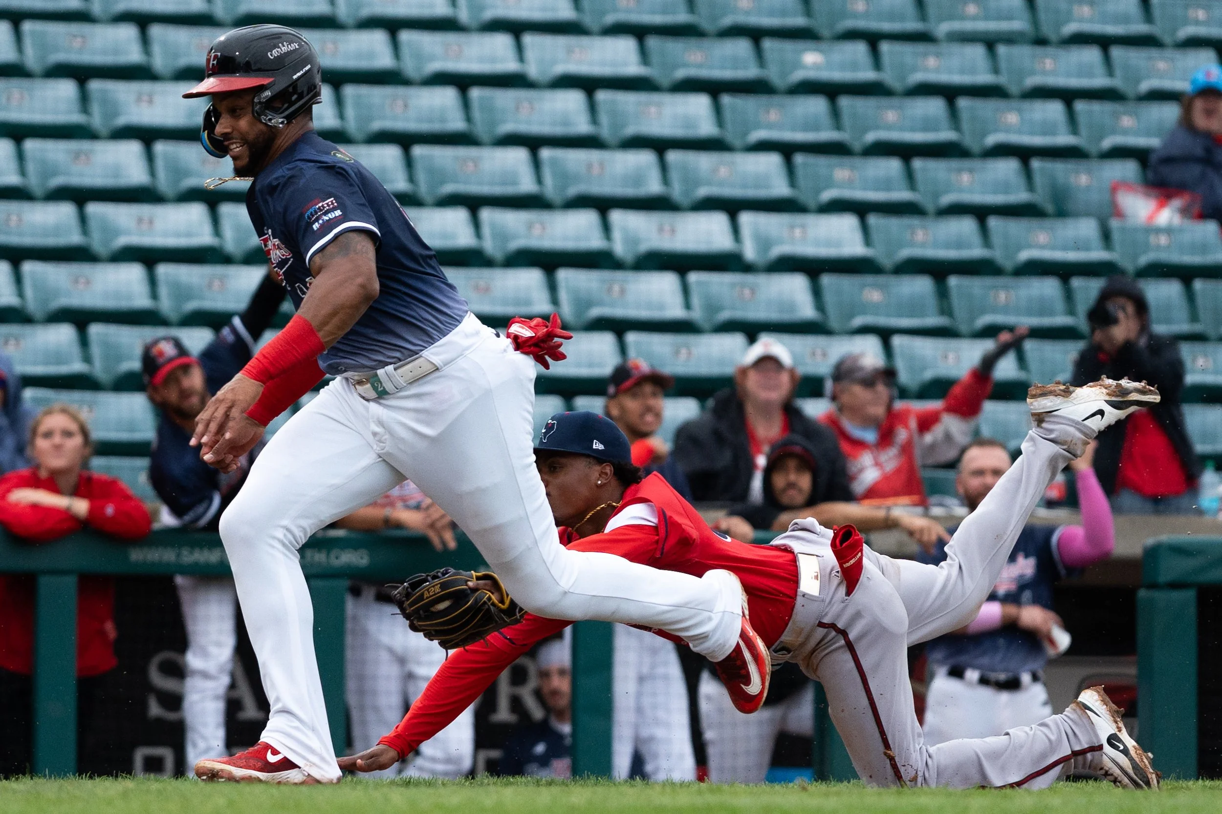 Comeback bid falls just short in Sunday afternoon loss