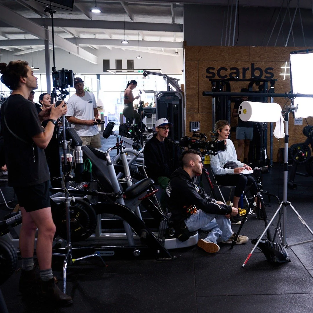 Last week we were on set at an open gym in Perth. Definitely came with some challenges, especially for sound but the final outcome will be worth it, all the action! Especially impressed by the gentleman who could do a backflip from standing 🏋🔥🎬