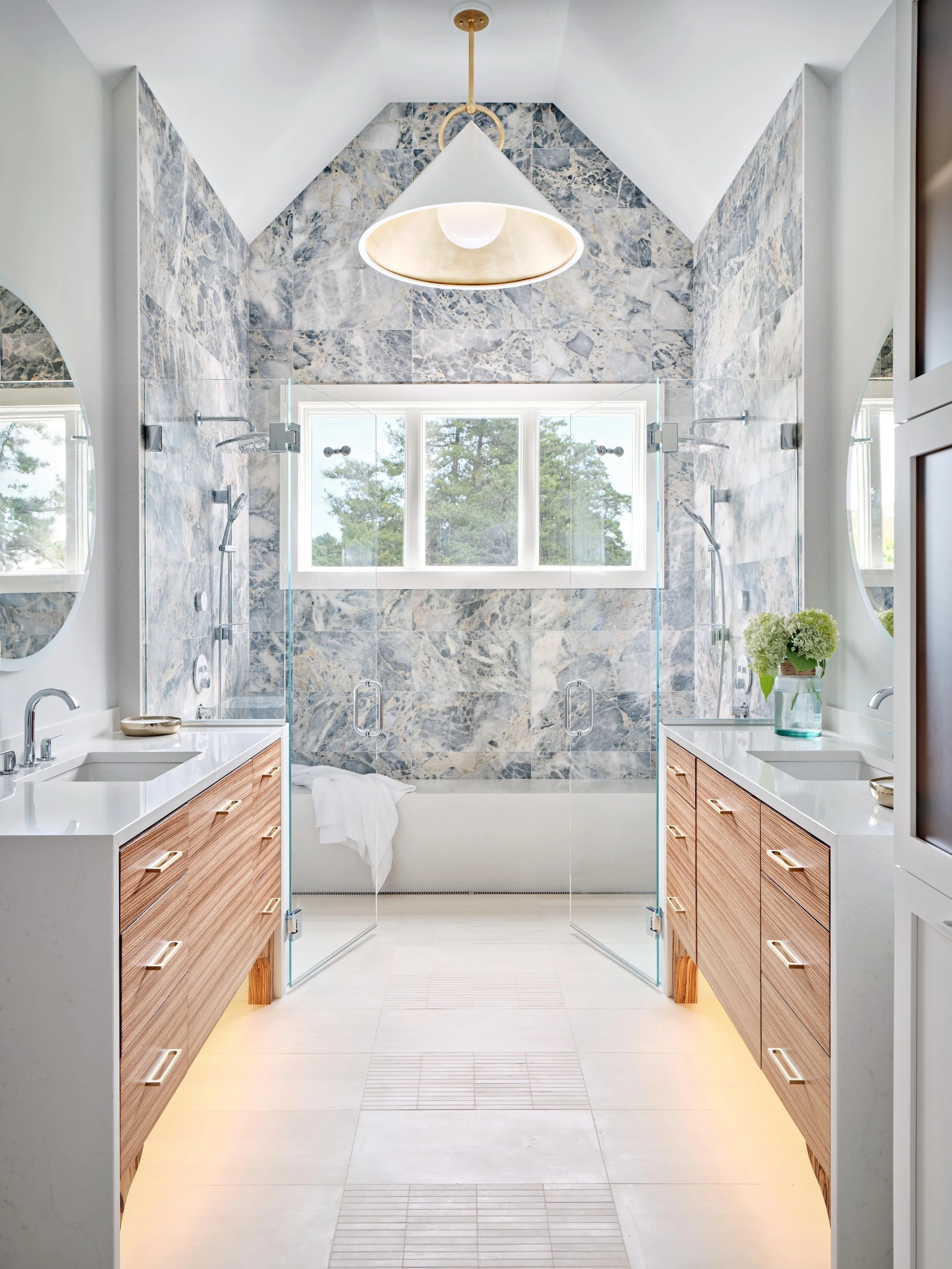 2025-08 Baxters©Cutrona28059-Lights.jpg