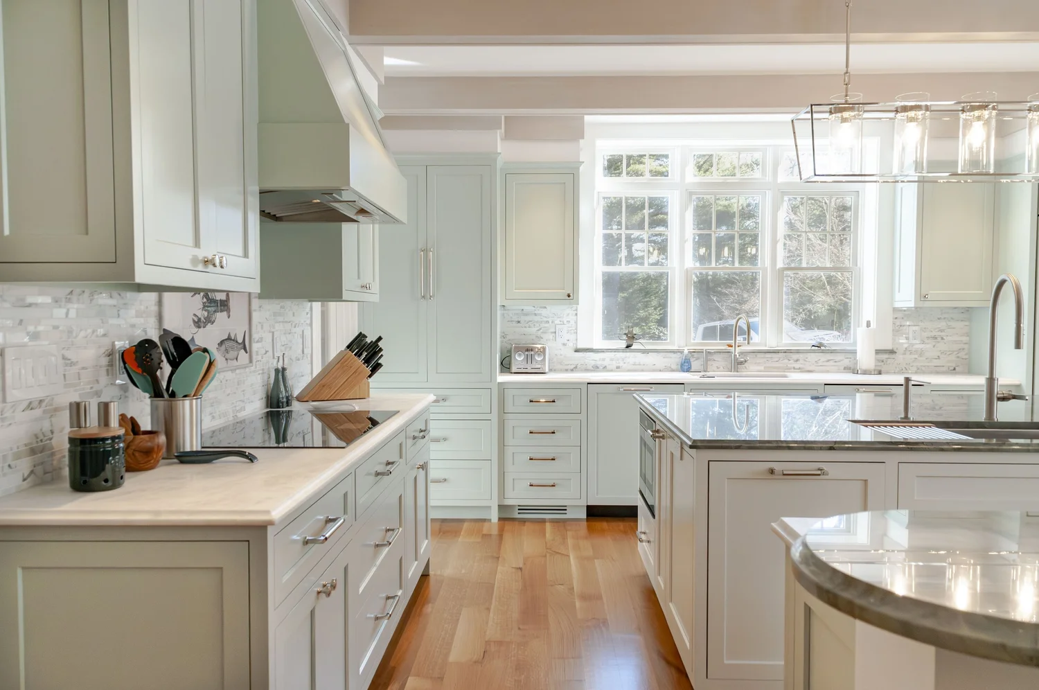 Custom kitchen crafted by Sea View Builders