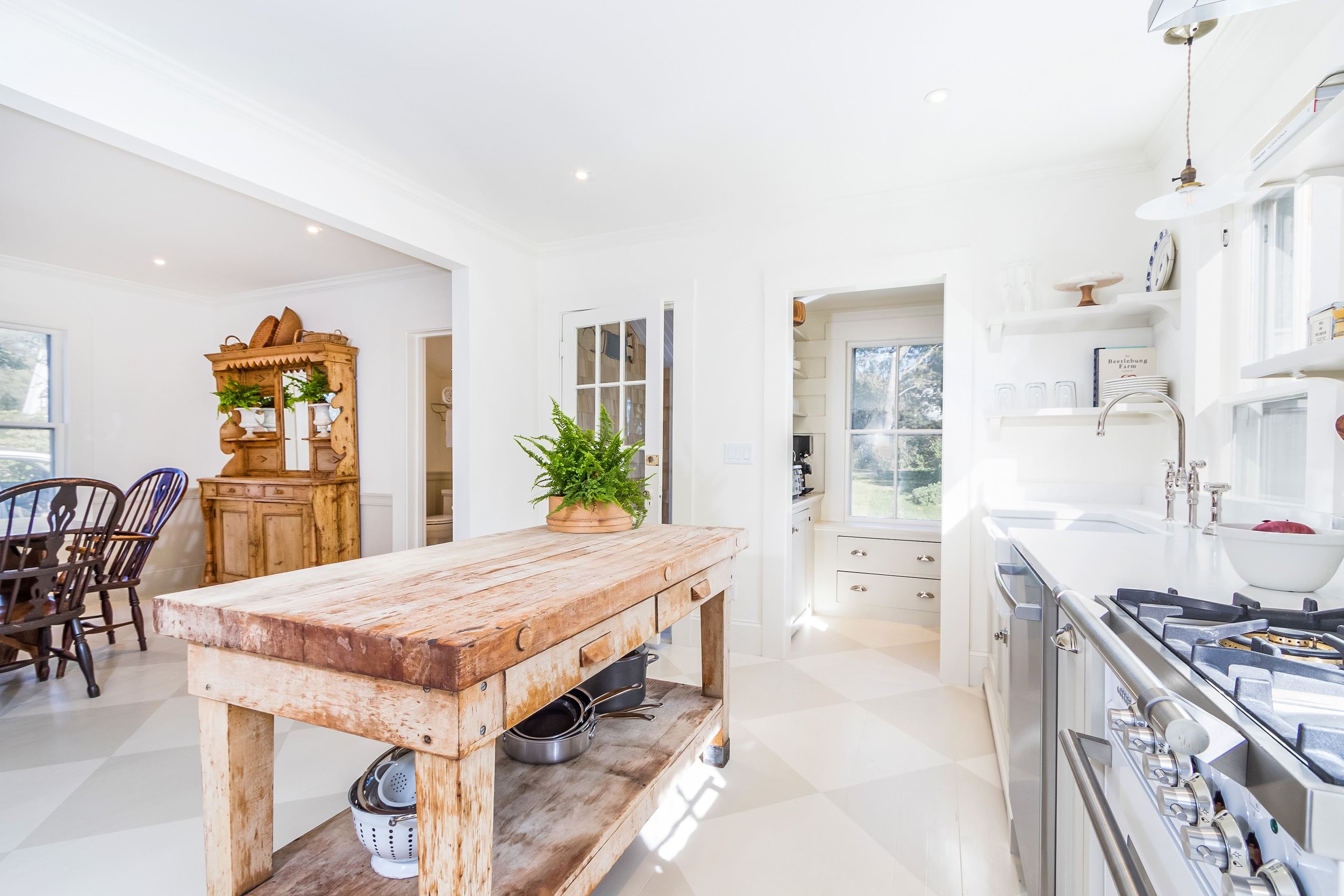 open-concept-kitchen.jpg
