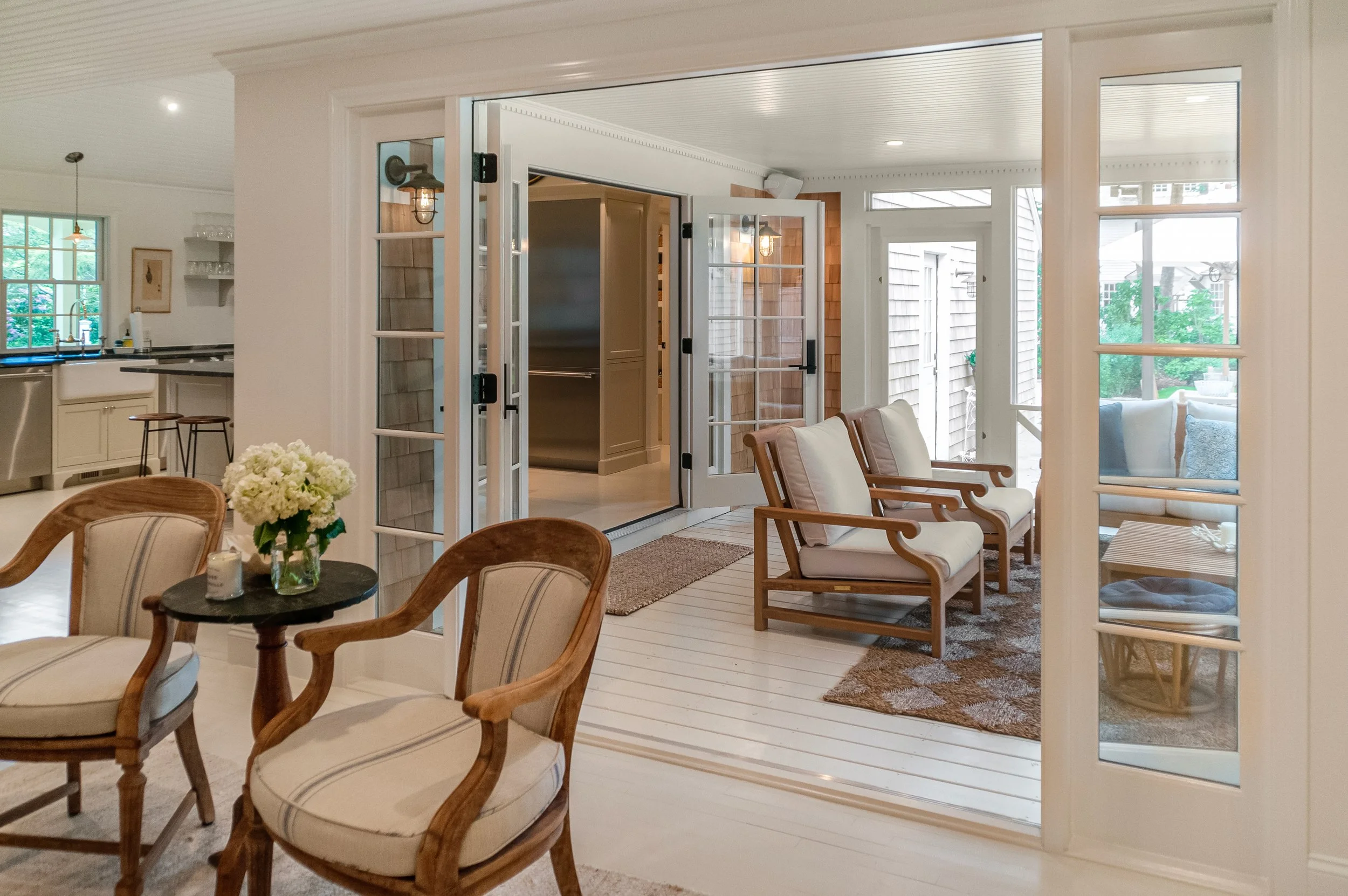 luxury-home-lounge.jpg
