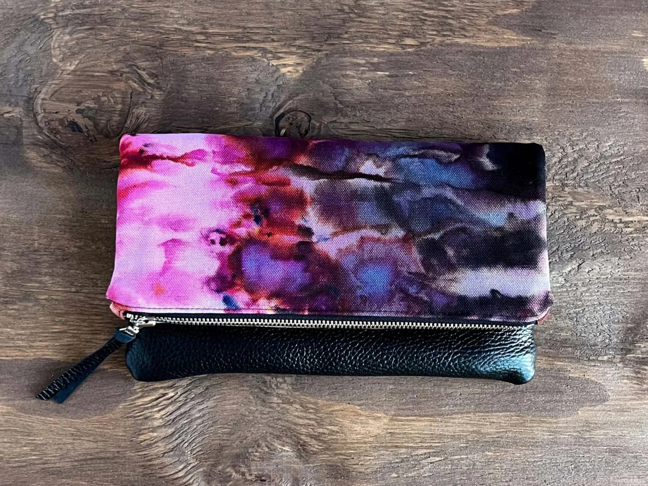 15-foldover-clutch-icedye.jpeg2025-07-30%2Bat%2B3.37.12%2BPM%2B5.jpg