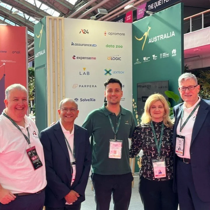 Last week, the A24 team had an incredible time at @Money20/20 in Amsterdam! Here are some highlights:
📸 The team captured a great team photo at the AU stand. It was inspiring to see so much innovation and collaboration in one place.
🎉 The street