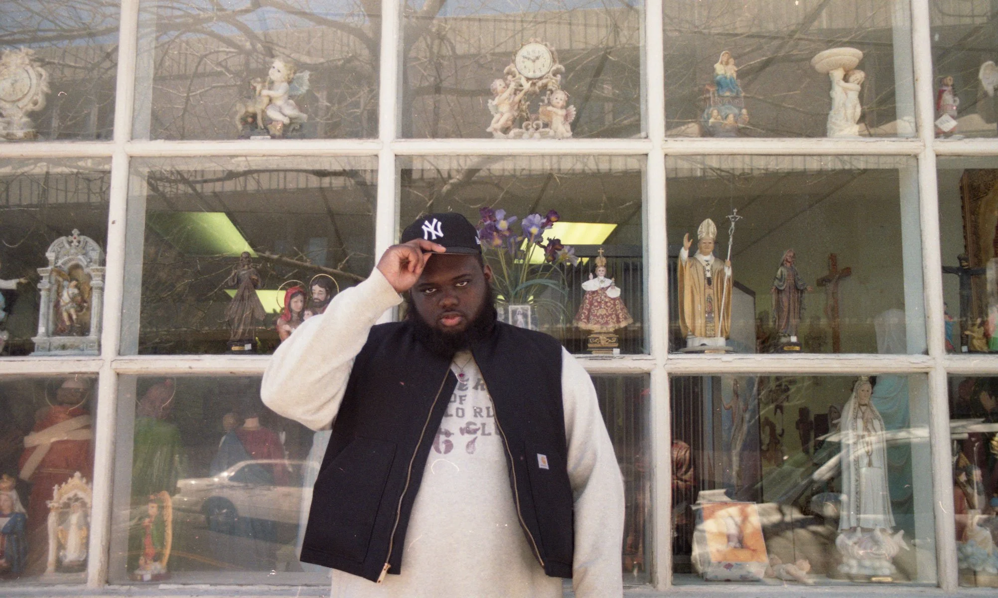 ennis 35mm film photography - portrait - marcel allen new york musician rapper long island city street-17.jpg