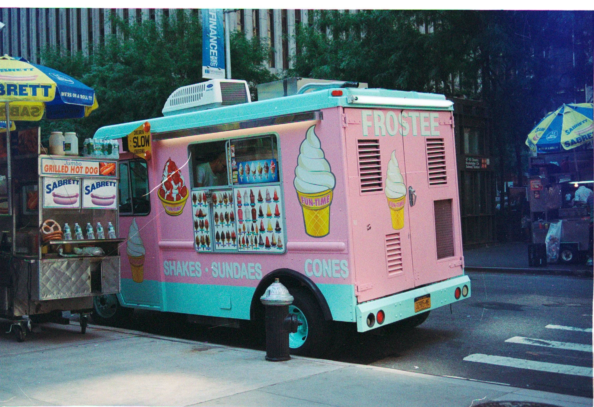 ennis 35mm film photography -random new york street portraits-05.jpg