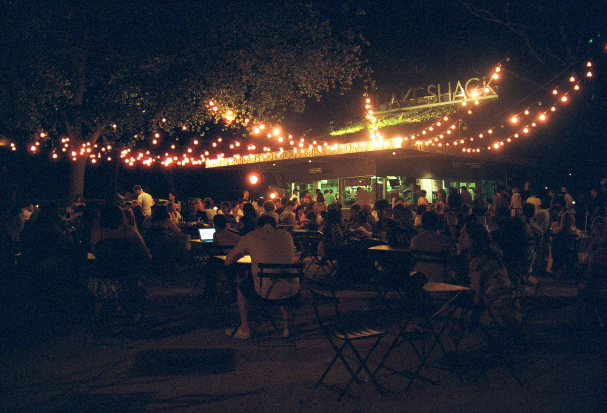 ennis 35mm film photography -random new york street portraits-01.jpg