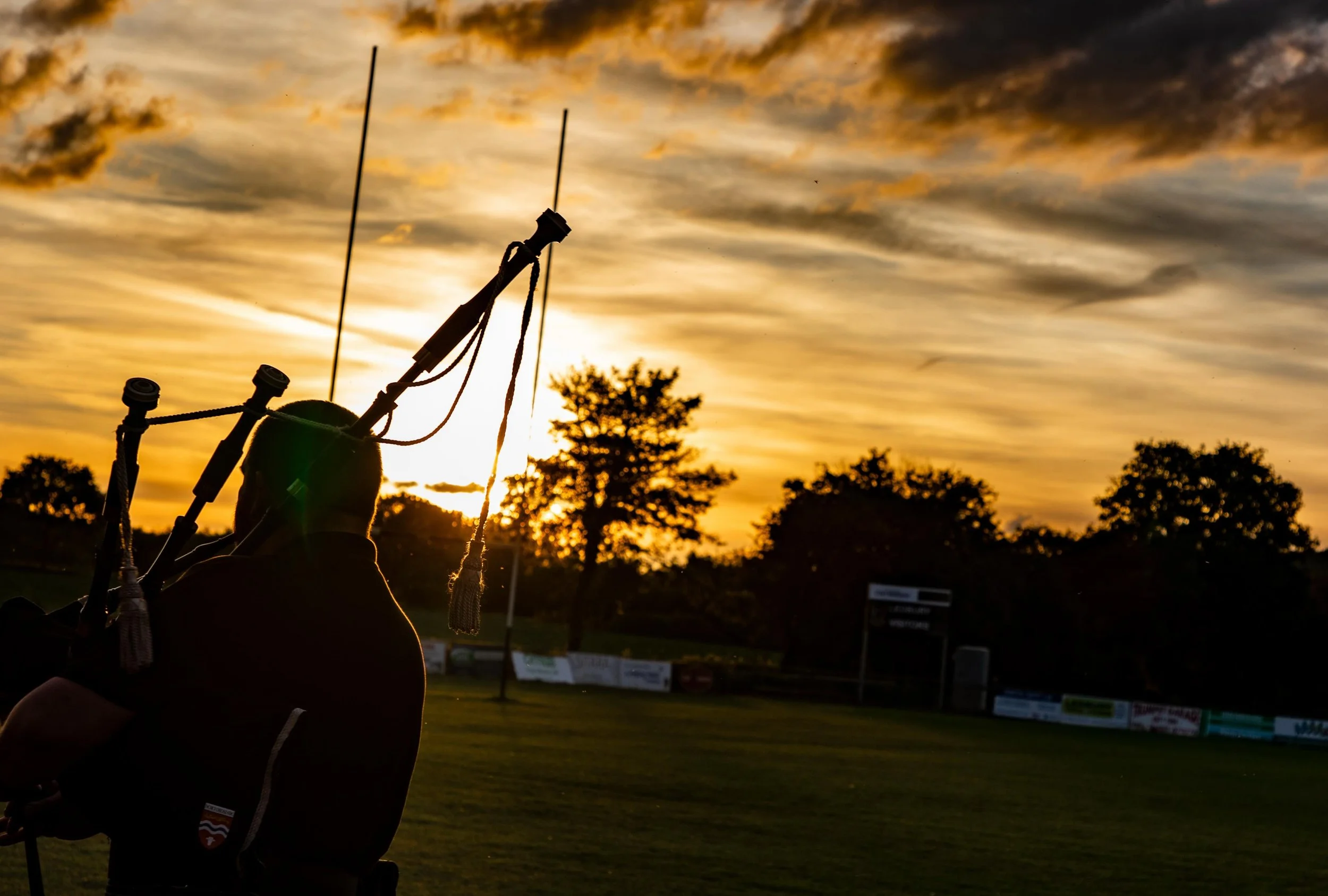 Lovely spot of piping from the talented @simonaddisonhighlandpiper @ledburyrfc1