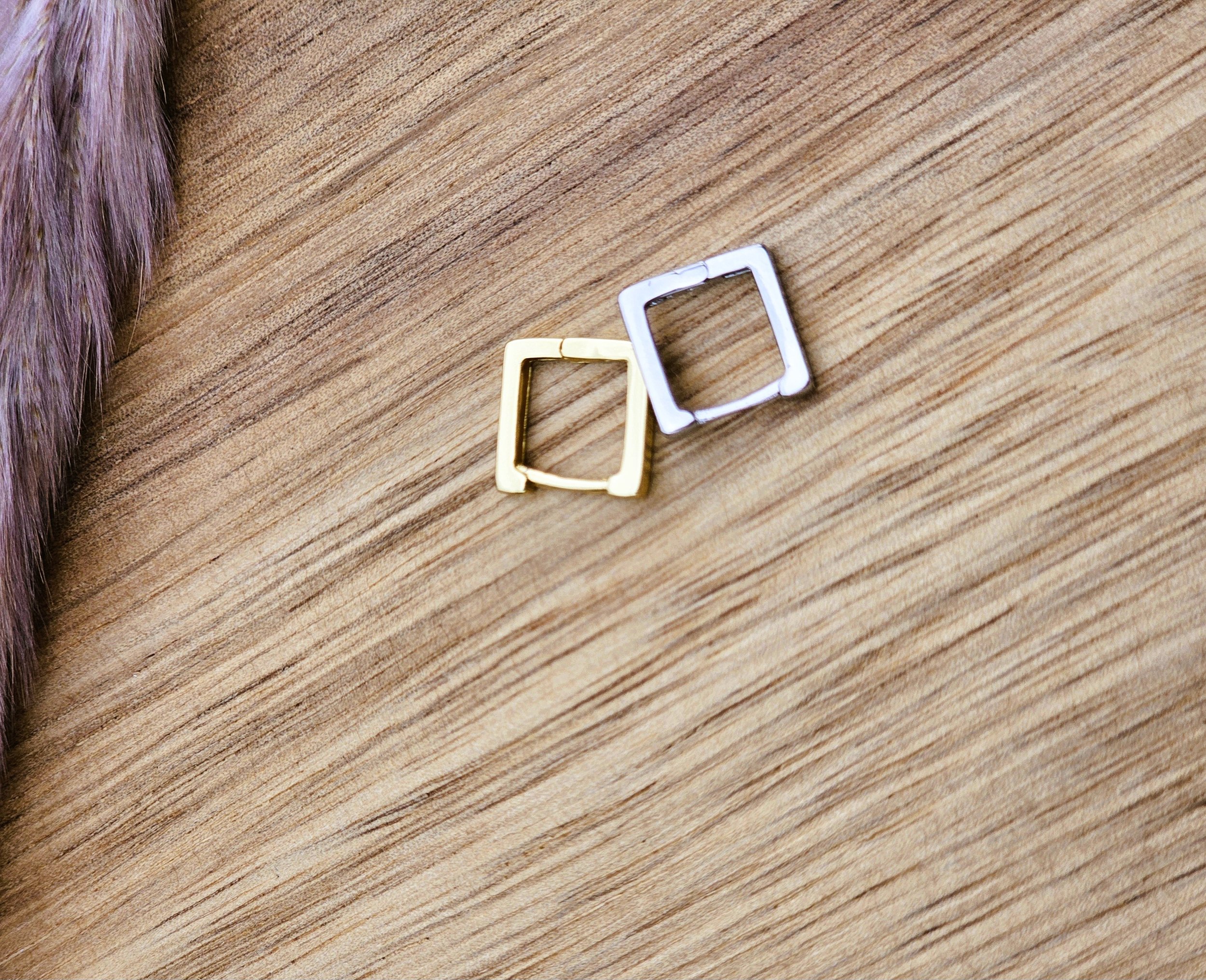 Square Huggies