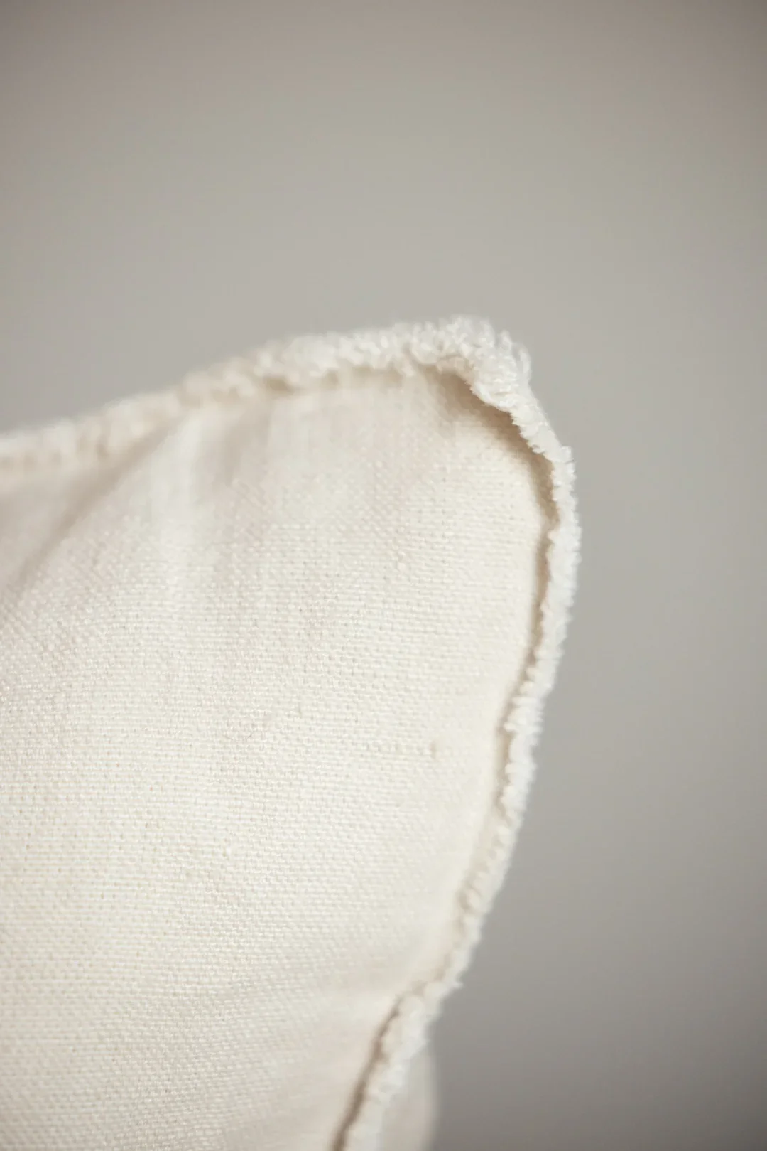 lee cushion natural1.webp