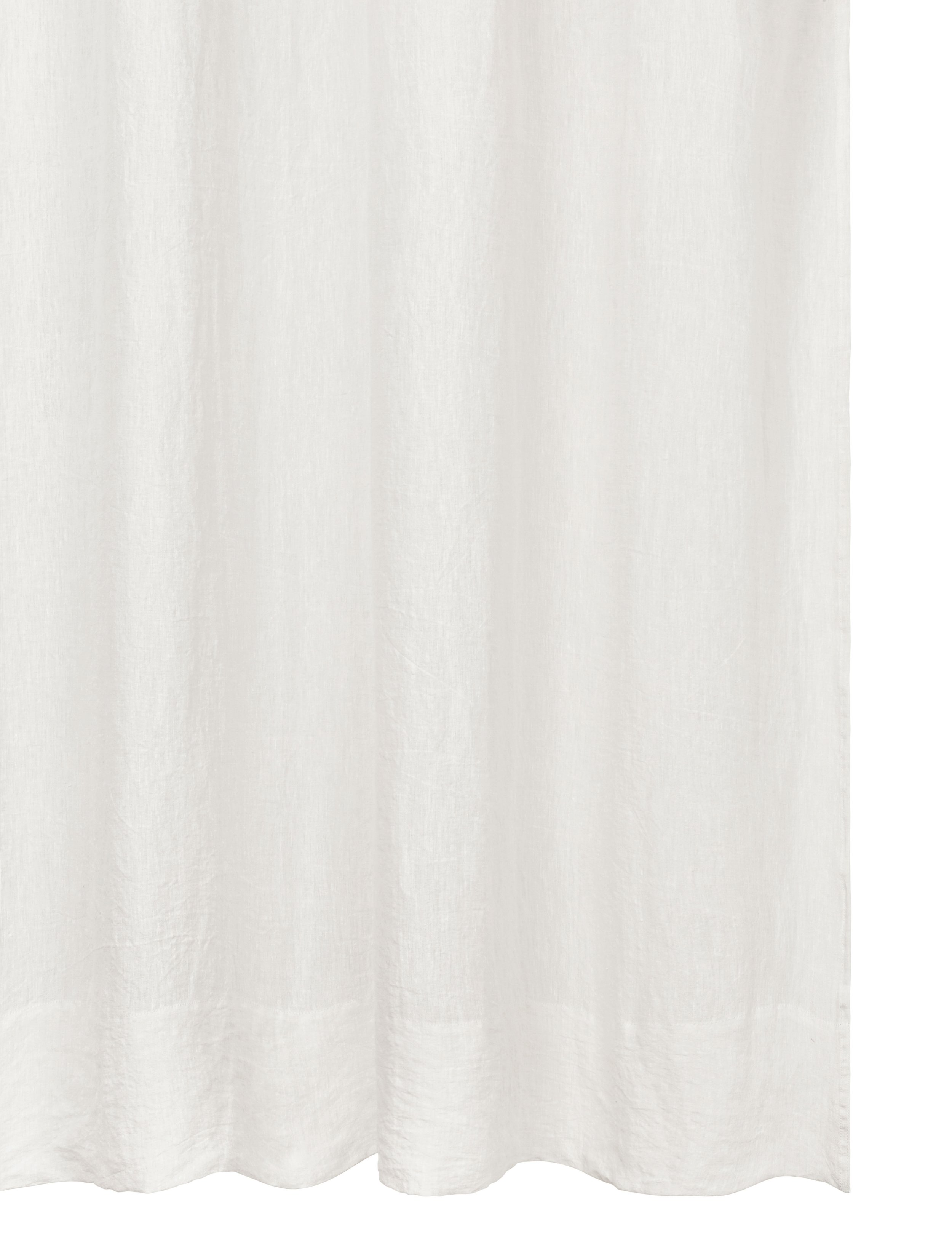 TAMEKO_Collection 001_Liv_curtain_corner_white.jpeg