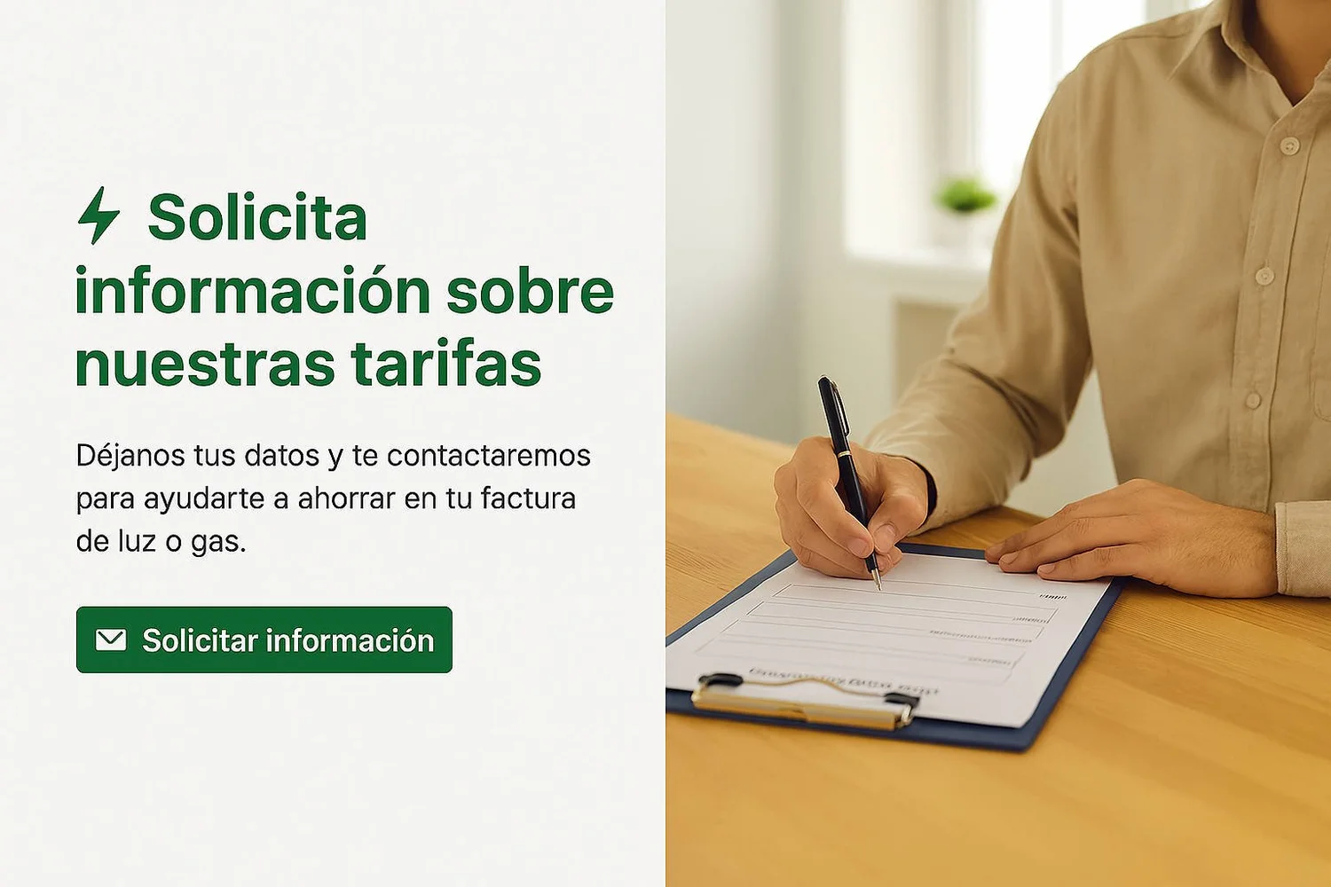Persona completando el formulario de ahorro energético de enBarbate.com