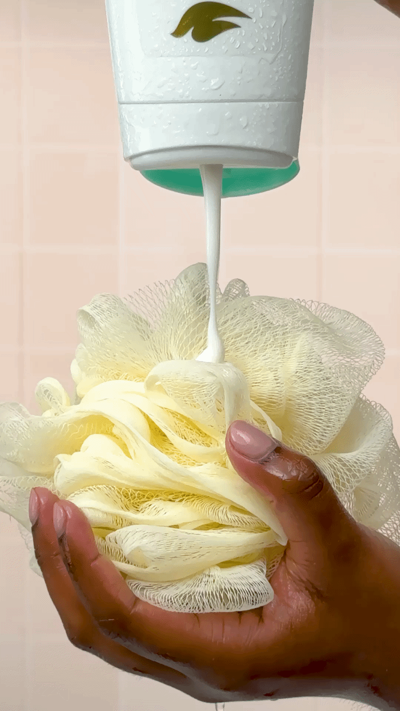 CLOSEUP-SCL-SqueezeIntoLoofah-Sensitive-ProductTexture-V1_1-ezgif.com-video-to-gif-converter.gif
