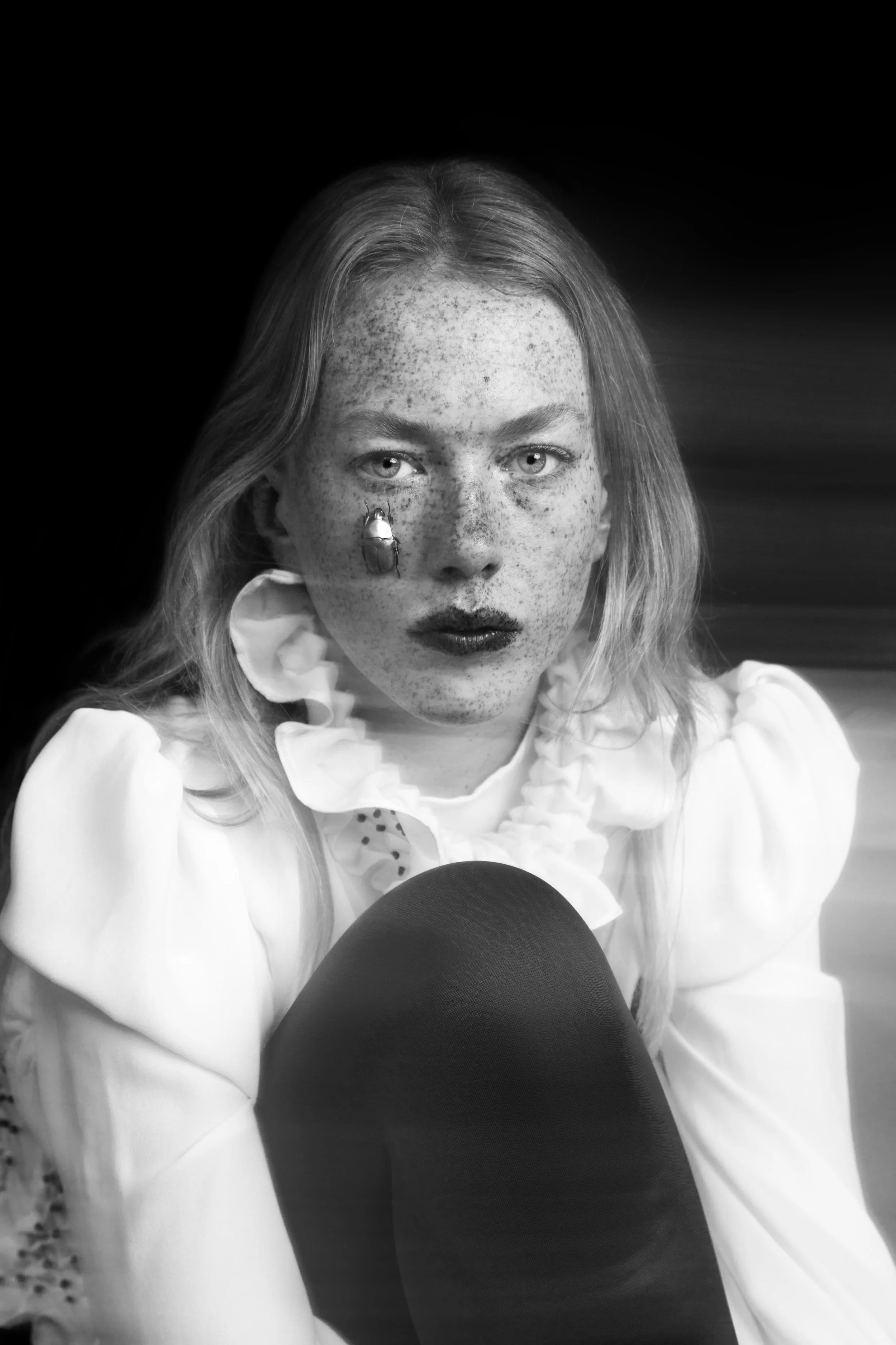 lily 7399 B&W copia.jpg