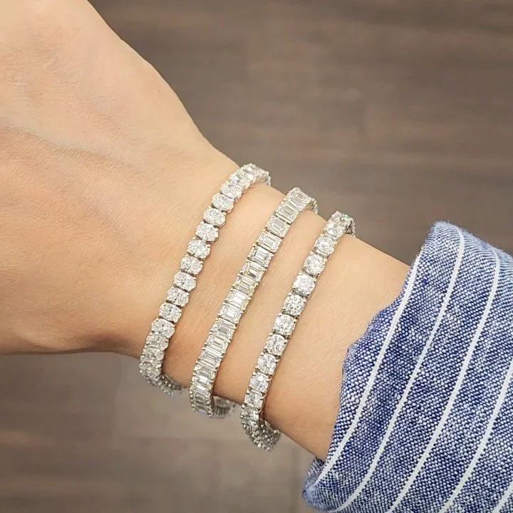 Who says different shapes can&rsquo;t get along? #natural #finejewelry #instajewerly #diamonds #bracelets
