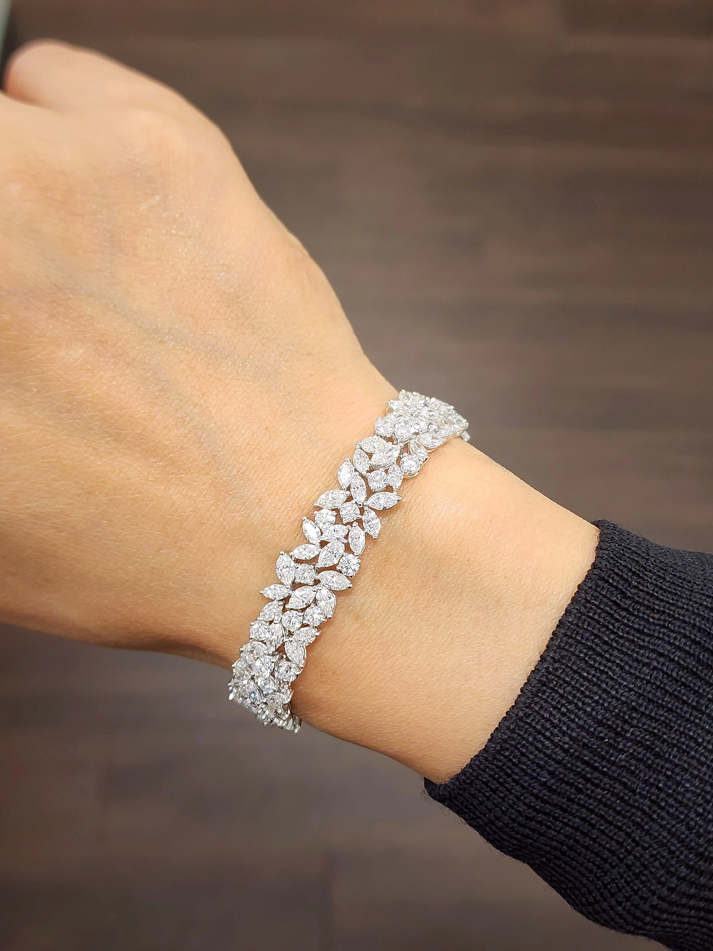 19.47 ct Marquise & Round Diamond Bracelet