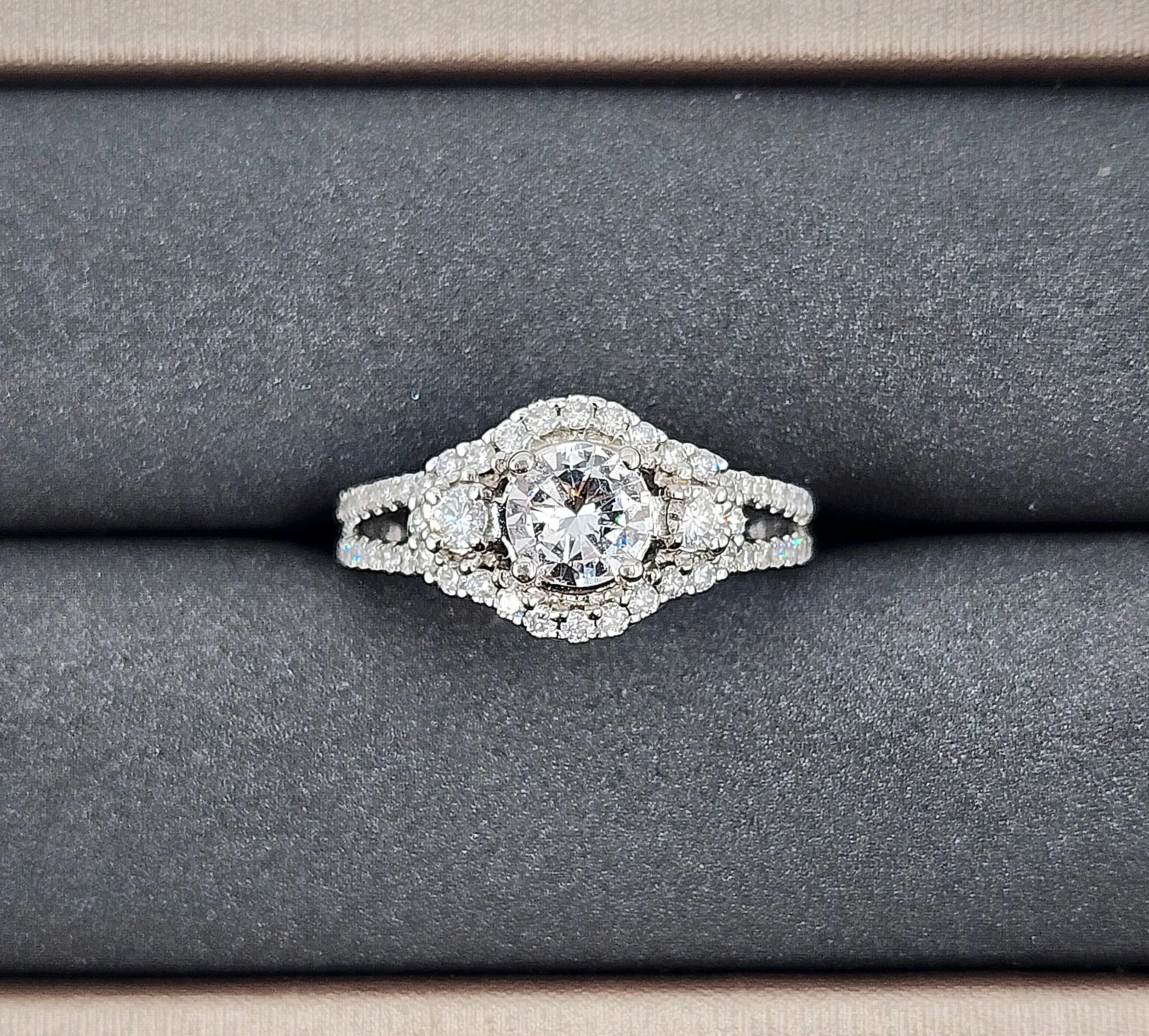 1.06 ct Diamond Ring