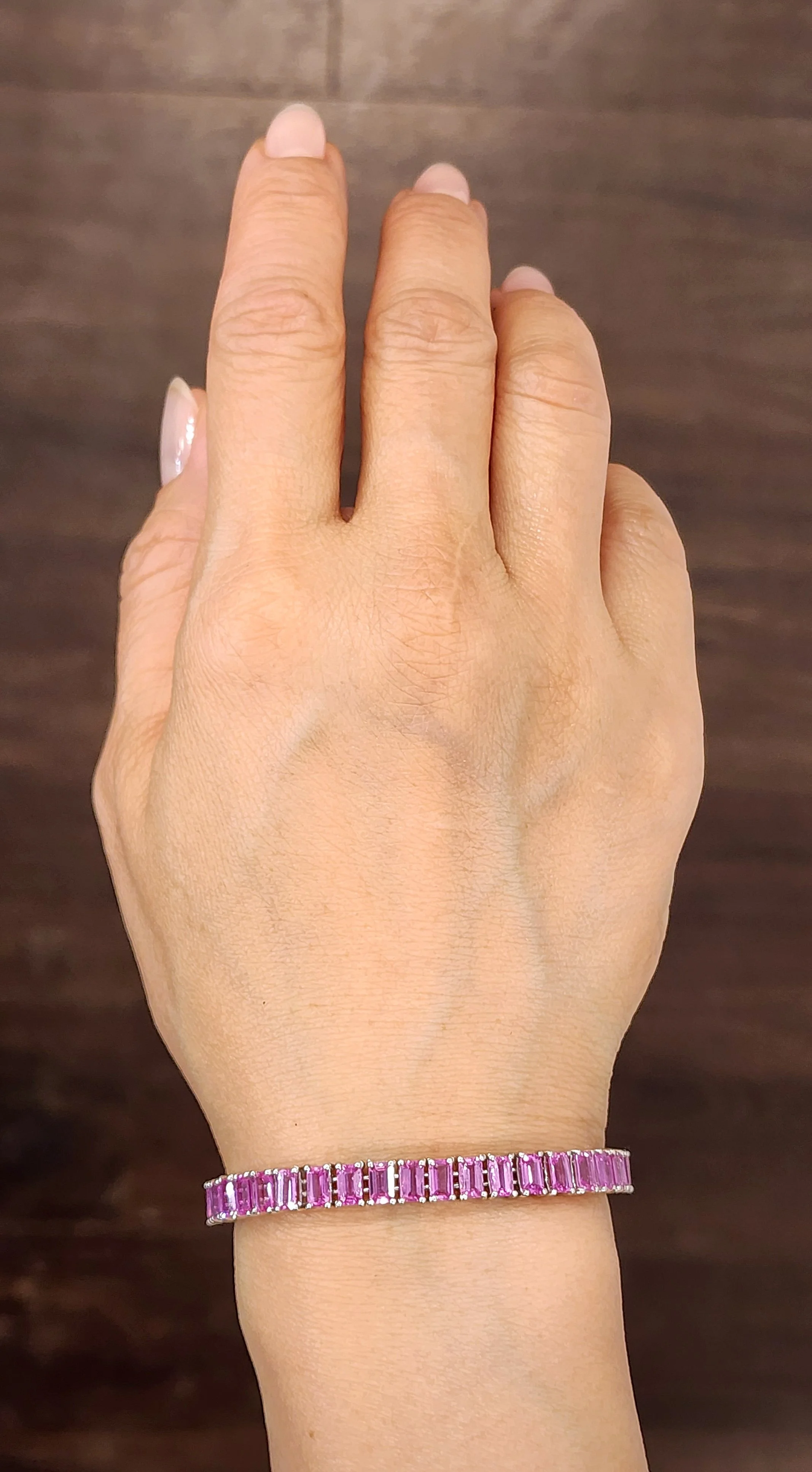 17.60 ct Natural Pink Sapphire Bracelet in Platinum