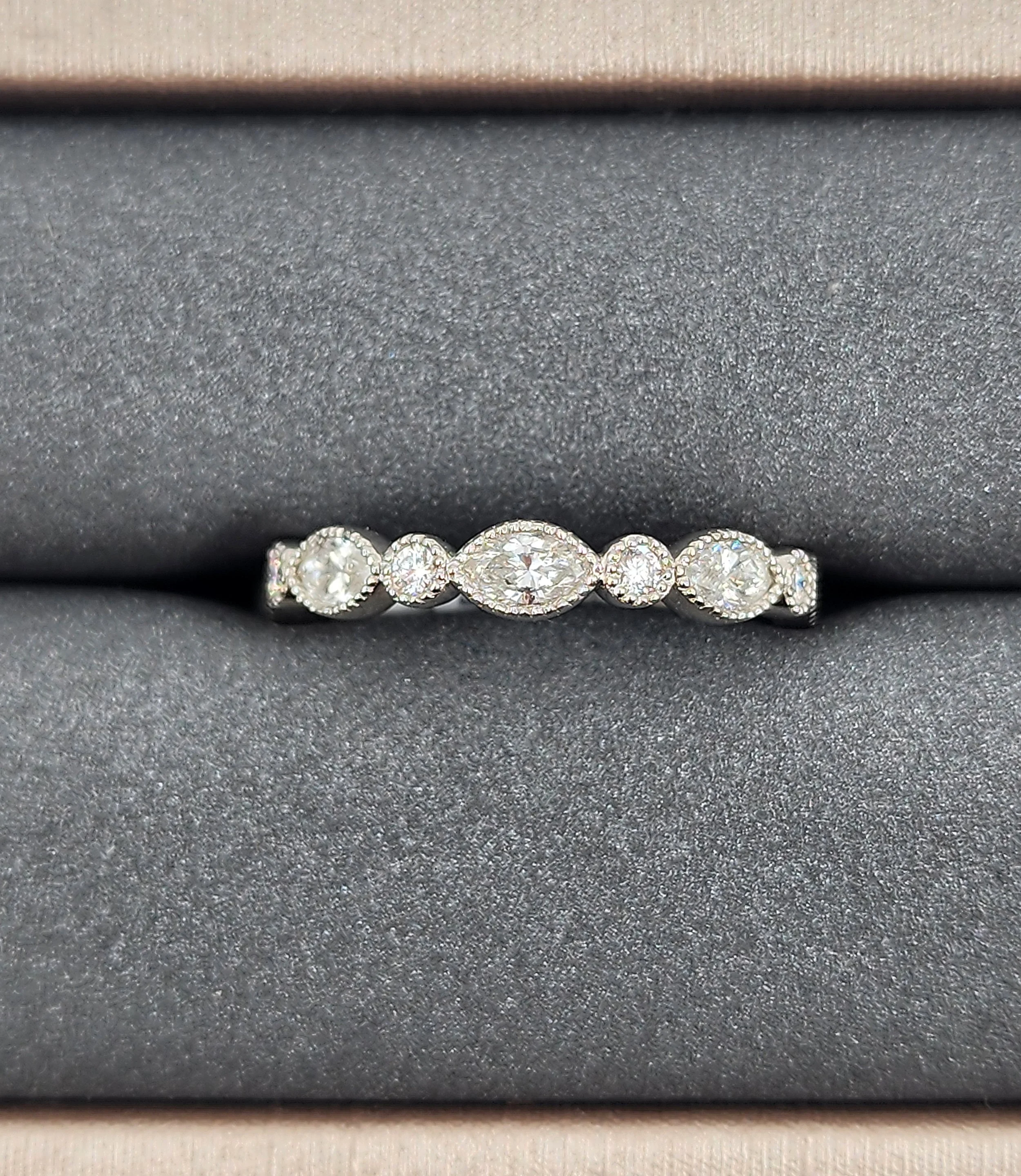 Elegant 1.28 ct Diamond Band