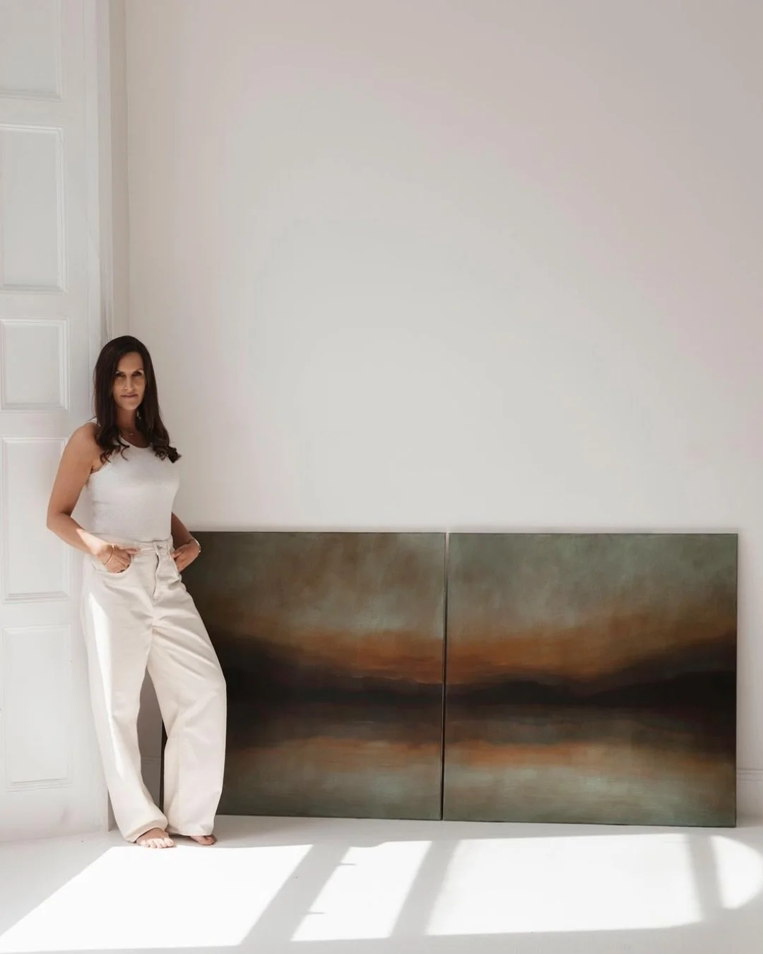 Some images from a recent photoshoot with the incredible @catparsonsphotographybranding to capture more of me within my practice; a quieter look behind the work, and the spaces I inhabit while painting.

For those new to my work, I&rsquo;m a landscap