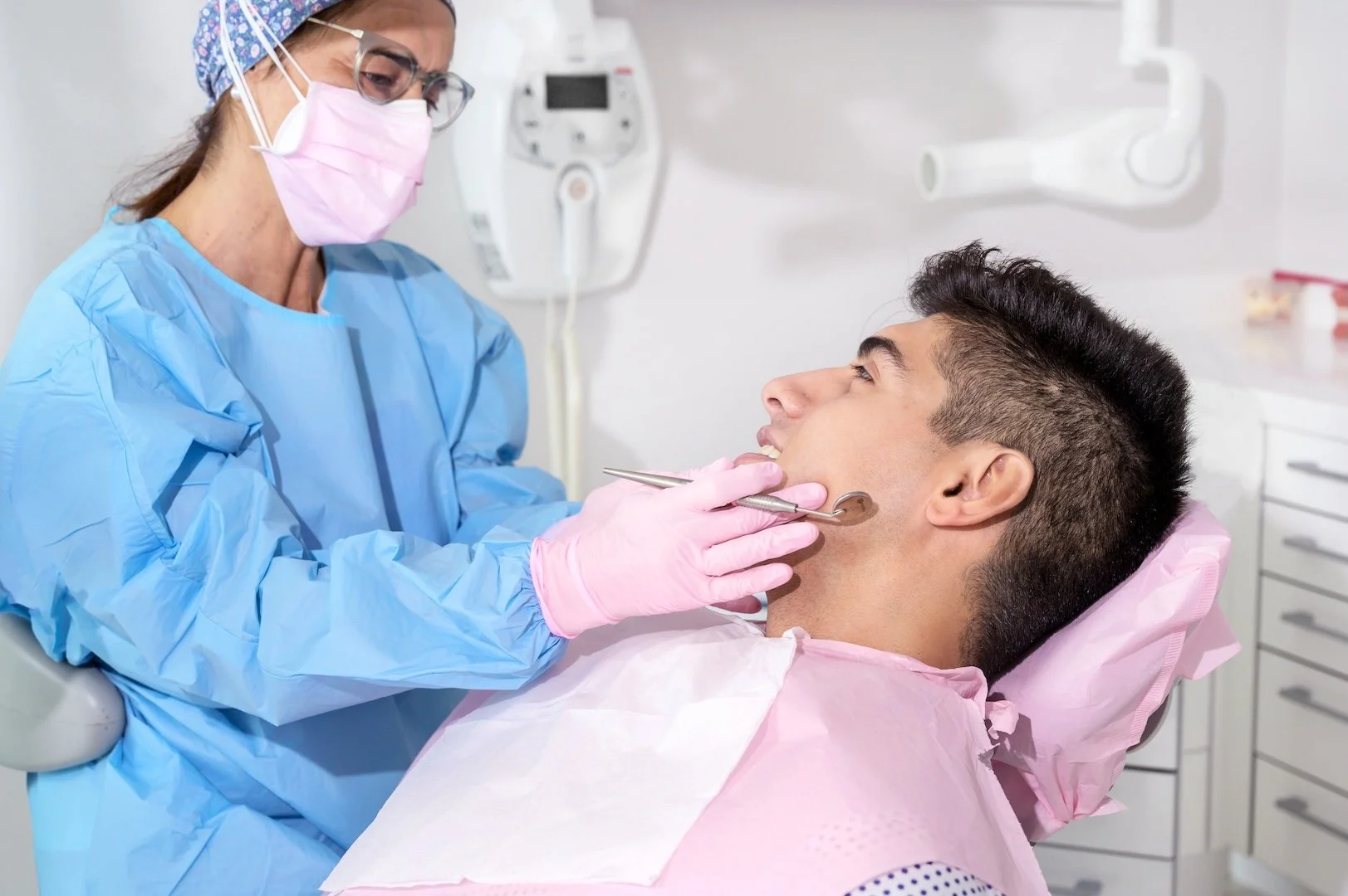 Root canal vs. tooth extraction: which is better?