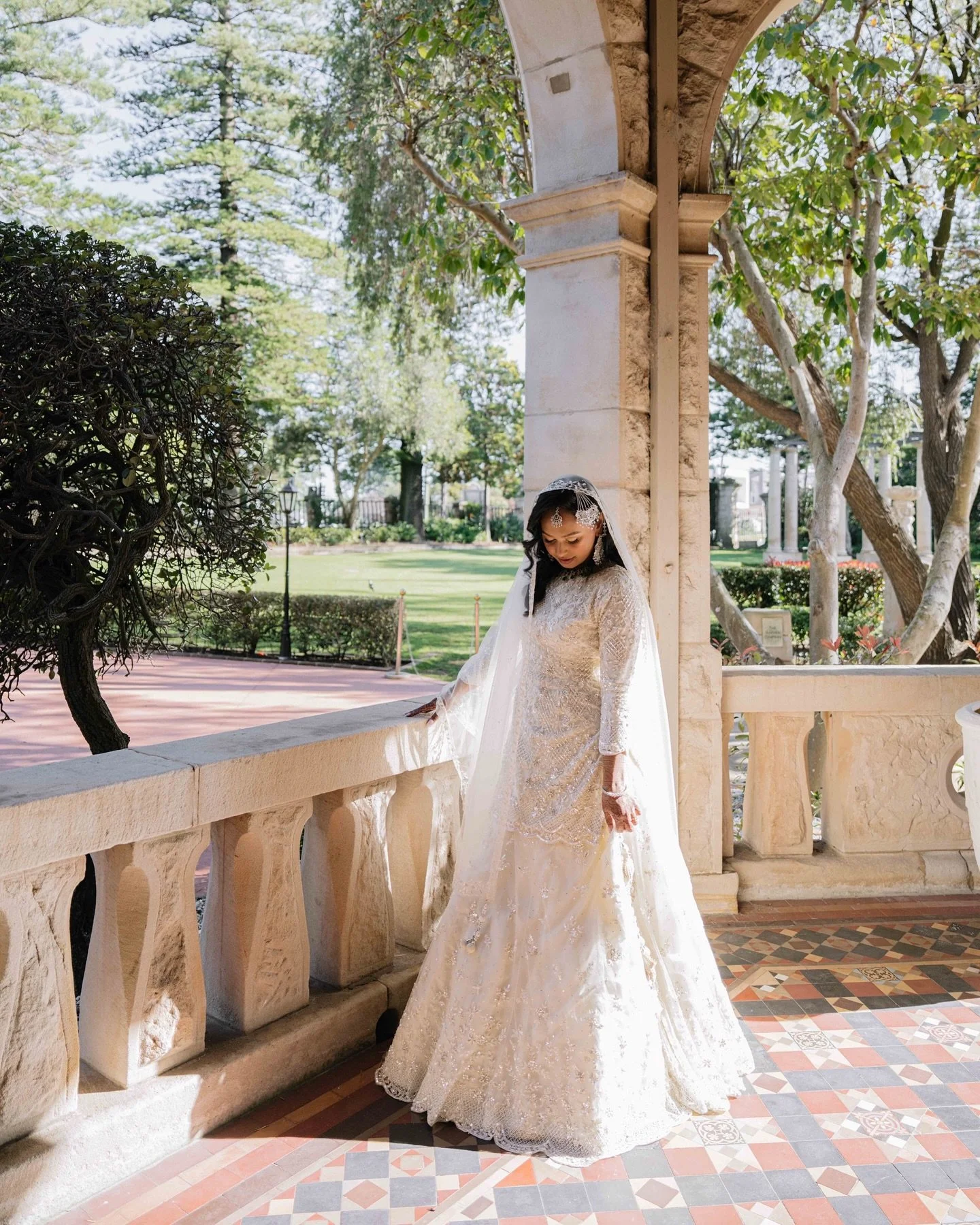 Quiet stills with N &amp; A | #pleinairstudyo 

photo @pleinairstudyo 
video @rolling_canvas_ 
florals &amp; styling @museweddingsandevents 
venue @bynavarra

#sydneyweddings #weddinginspo #weddingphotography #editorialphotography