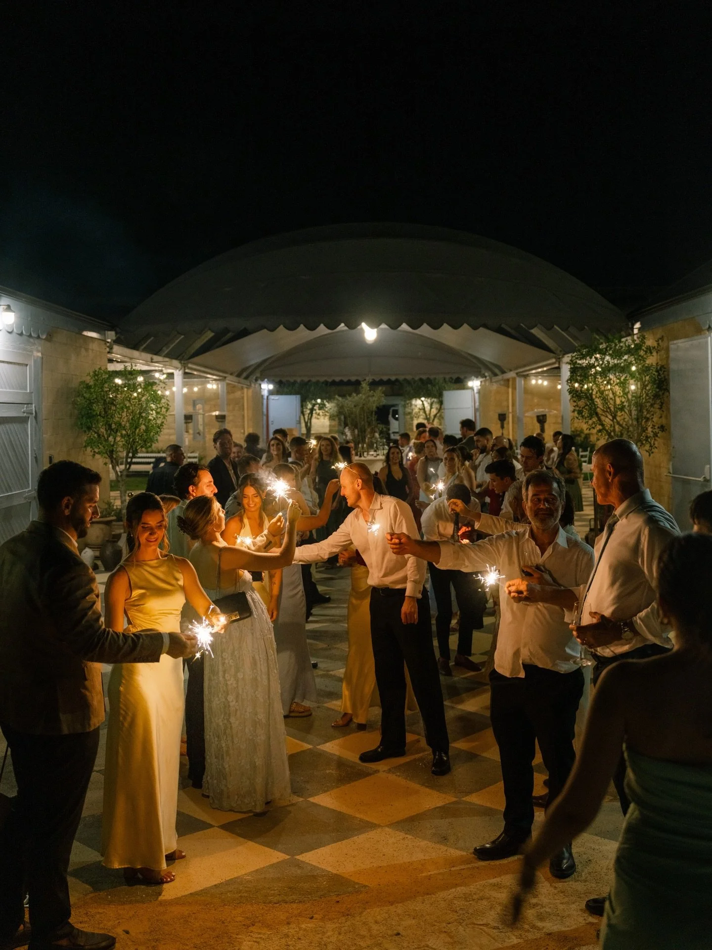 The final moments of Loretta &amp; Logan&rsquo;s celebration ✨ #pleinairstudyo