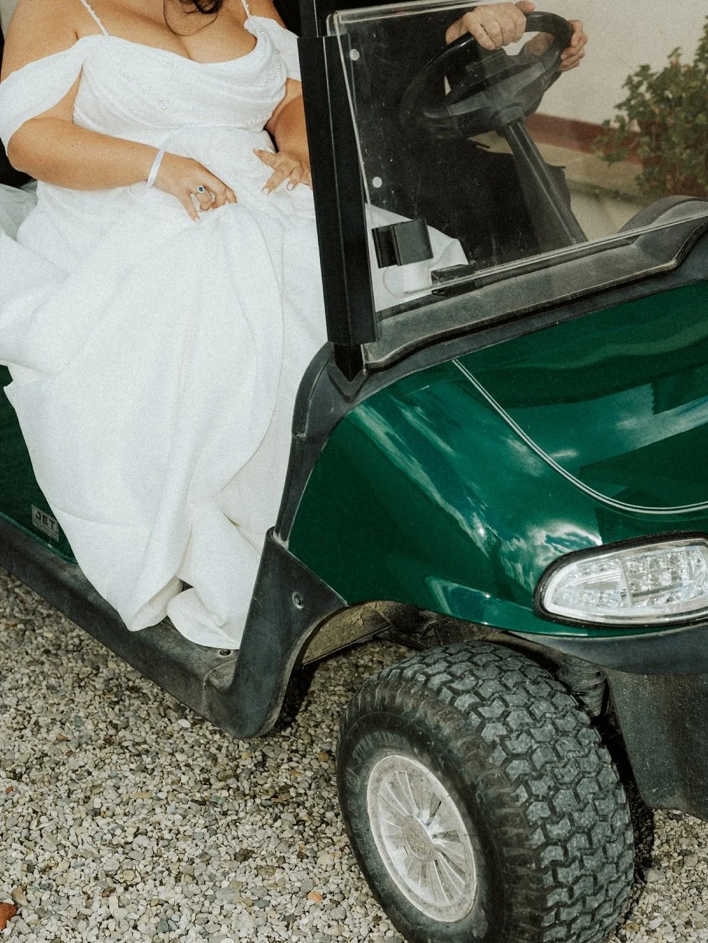 E siamo a 2 mesi per i miei modelli preferiti ❤️😍

.
.
.
Catering @rm_glamour_ricevimenti
Location @tenutaquadrifoglio
Secondo @davidesqueri
Fiori e allestimento @ilconfetto_bomboniere
Abito sposo @mori_sposo
Abito Sposa @lesposedimori
Musica live @