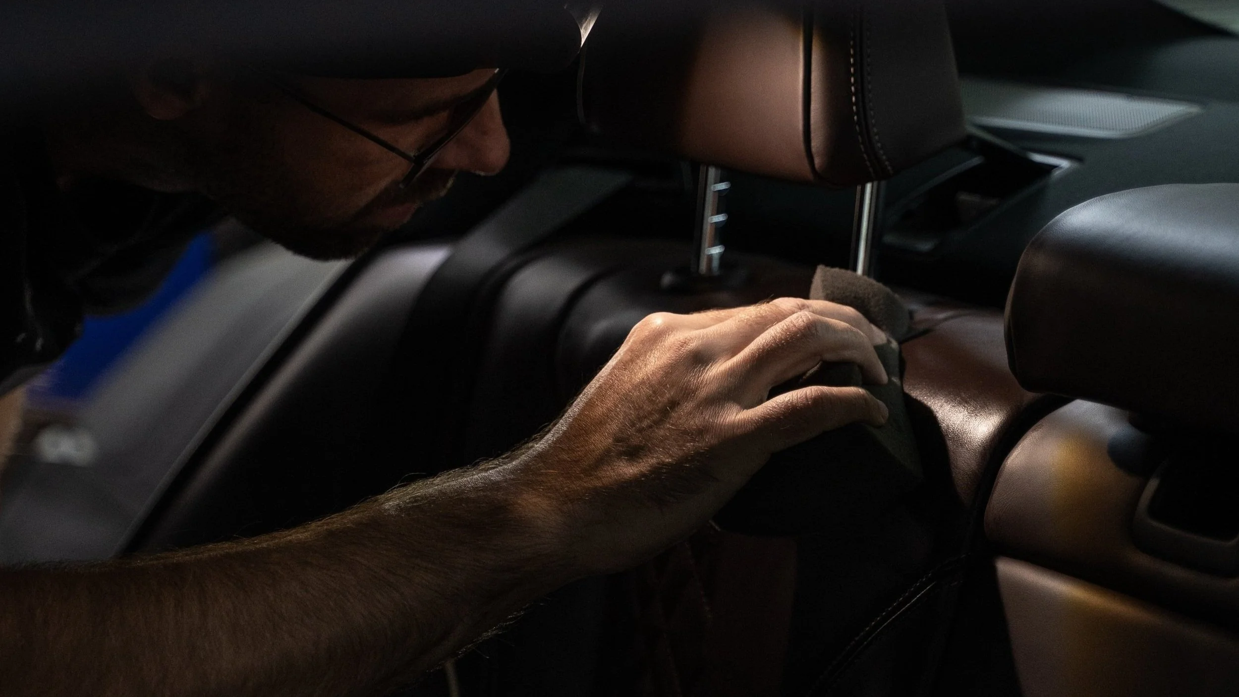 HOW TO CLEAN AND PROTECT LEATHER CAR SEATS — CAR DETAILING GEAR