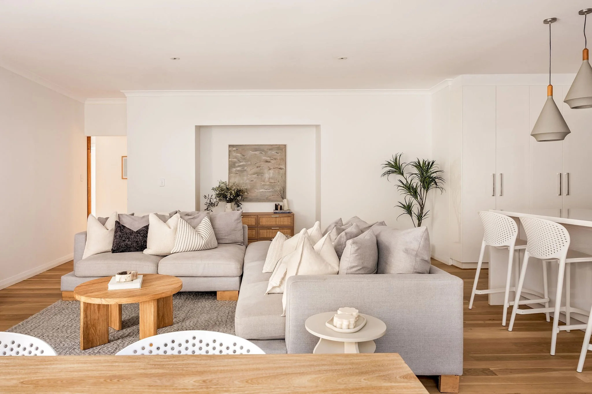 Main lounge with island bench seating and Smart TV, Seastream Haven DunsboroughOne big open space: lounge, dining and kitchen together, Seastream Haven DunsboroughMain lounge with island bench seating and Smart TV, Seastream Haven Dunsborough