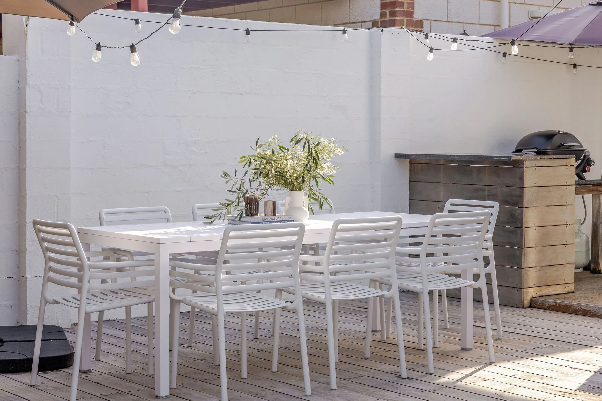 Outdoor dining for nine on the deck with BBQ, Seastream Haven Dunsborough