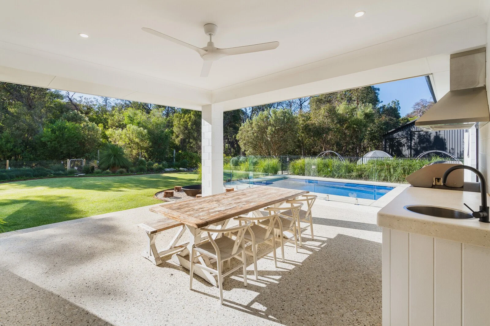 Outdoor dining with heated pool