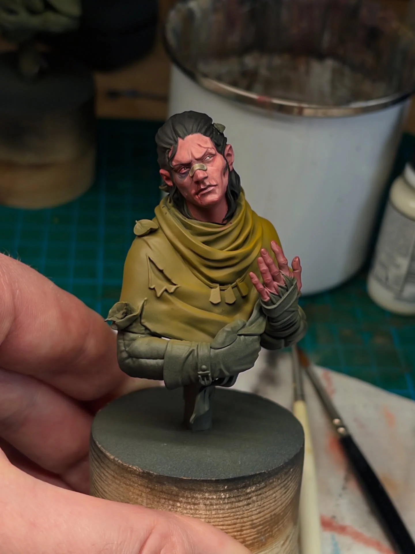 Important testing underway!
.
.
.
#miniatures #busts #fantasy #miniaturepainter