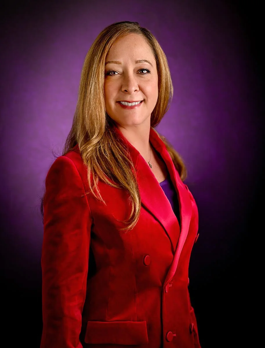 LinkedIn headshot near [CITY] — Karen Vaisman Photography
