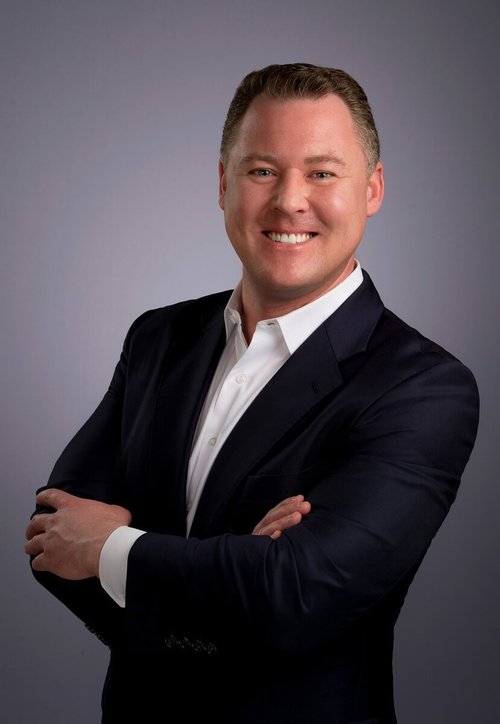 Real estate headshot near [CITY] — Karen Vaisman Photography