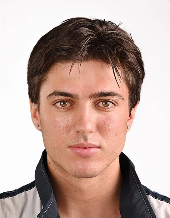 Italian passport photo and Italian visa photo 35x45mm — Karen Vaisman Photography Los Angeles
