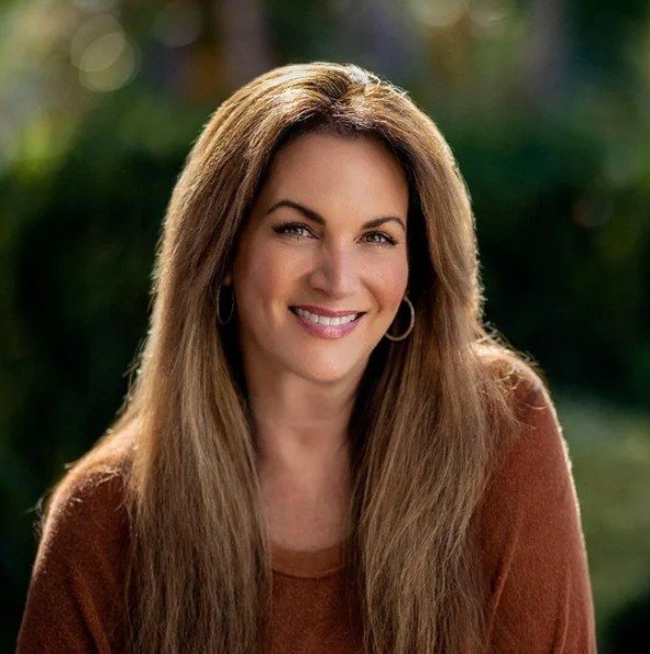 Professional headshot — Camarillo — Karen Vaisman Photography