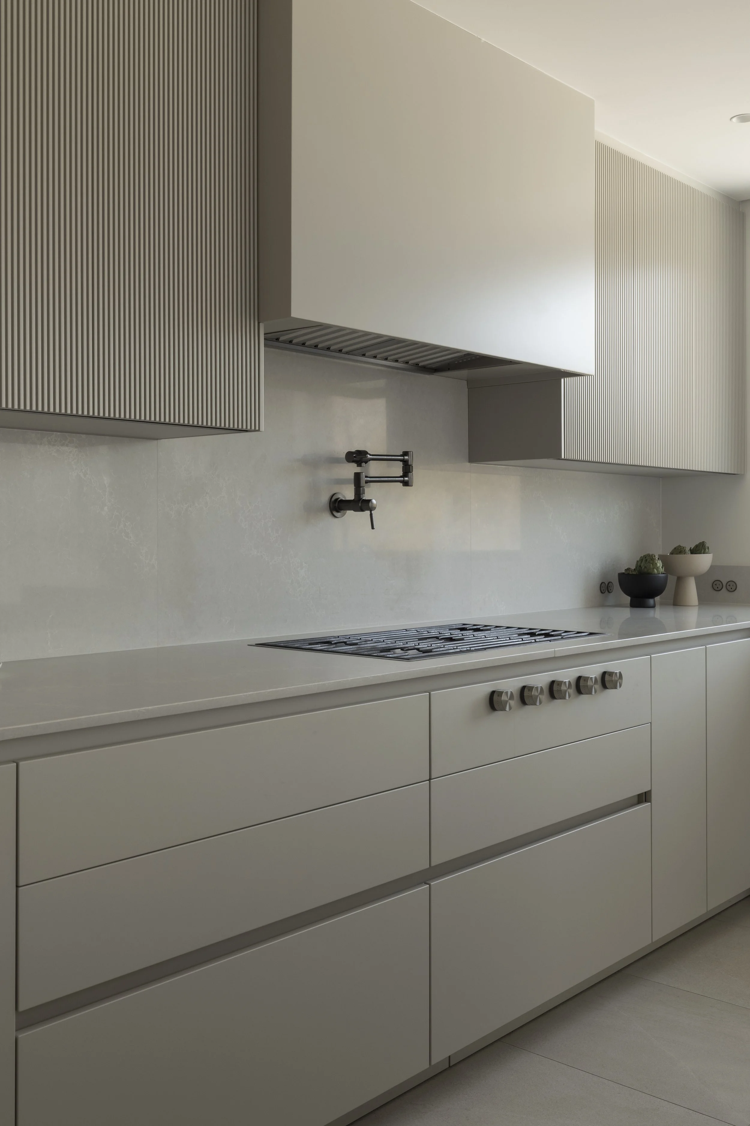 Grolle_Kitchen_Montreal_Highend_Amar_HR (12) (1).j.jpg