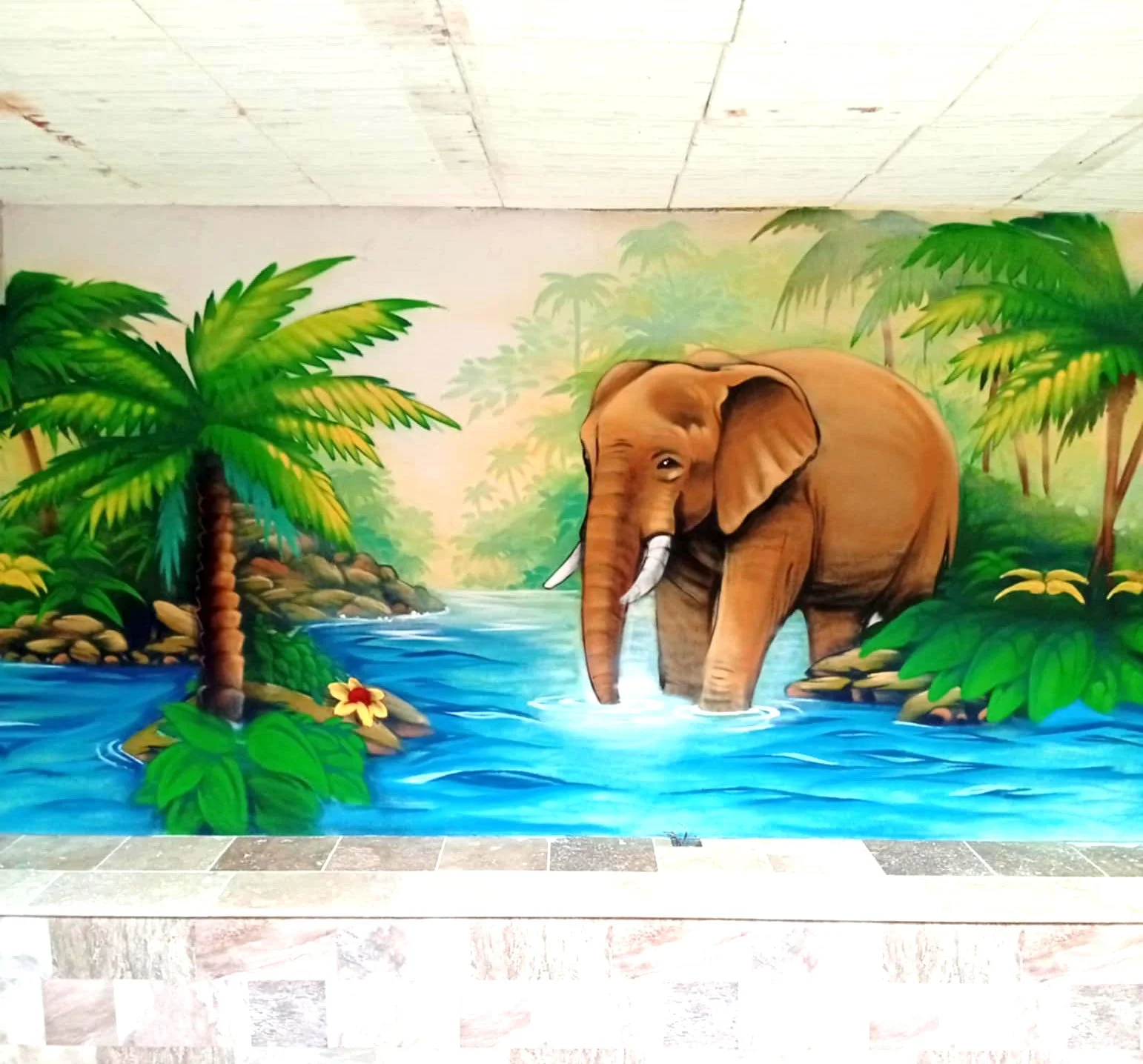 Décoration d'une piscine privée.