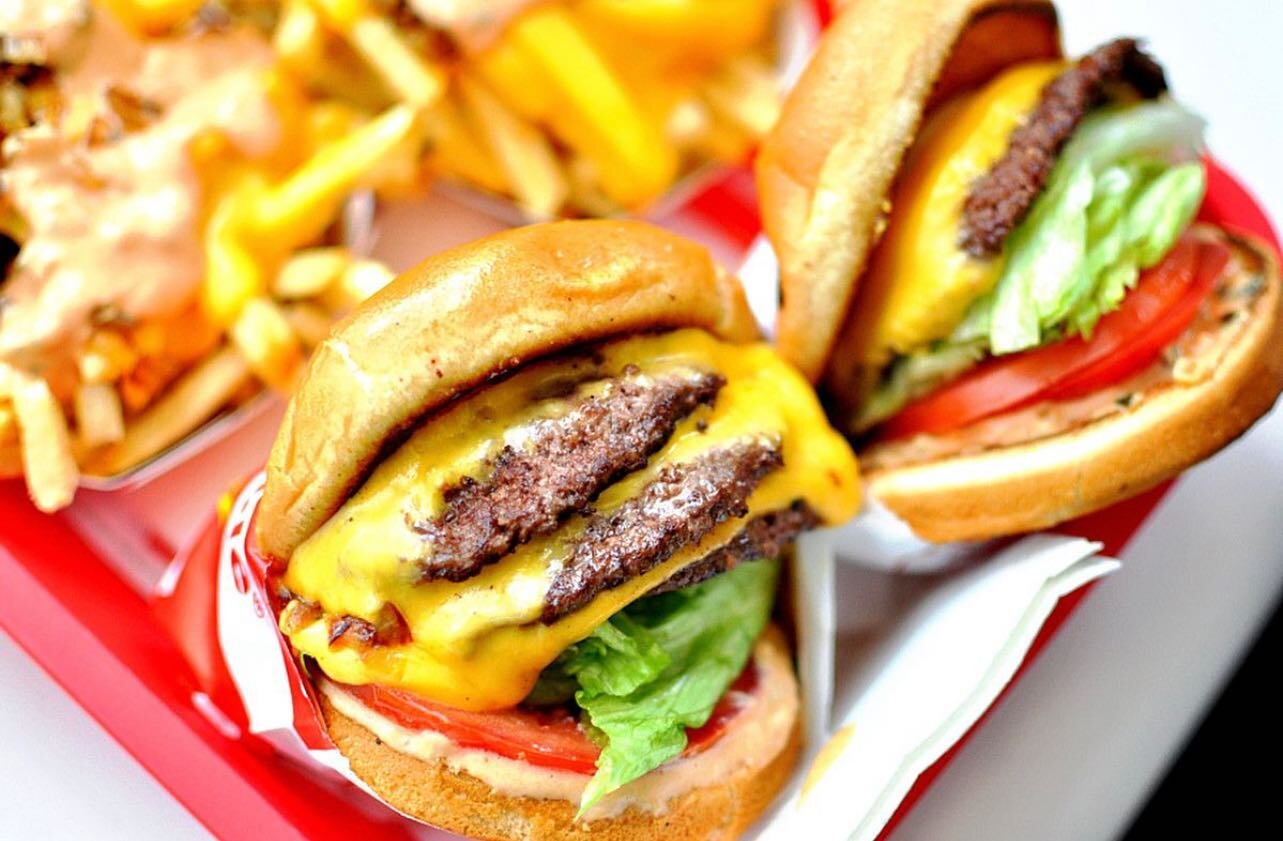 Happy National Cheeseburger Day!! Tell us where to get your favorite cheeseburger in the comments!! 

#nationalcheeseburgerday #cheeseburger #cheeseburgers #cheeseburgerinparadise #cheeseburgerday #fun #food #travel #fft #itsasaltylife