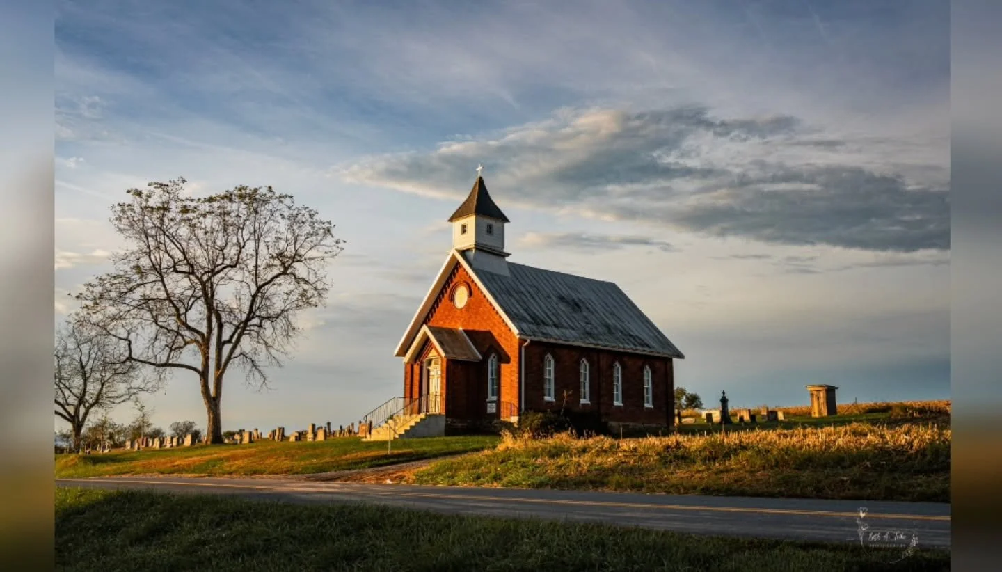 Grave Run Methodist Episcopal Church in the morning Glow.
. 
.
.
#graverunchurch #graverunmethodistepiscopalchurch #goldenhourphotography #goldenhour #carrollcounty #Manchester #church #autumncolors #autumnvibes #autumn #fallvibes #fallcolors #fall #