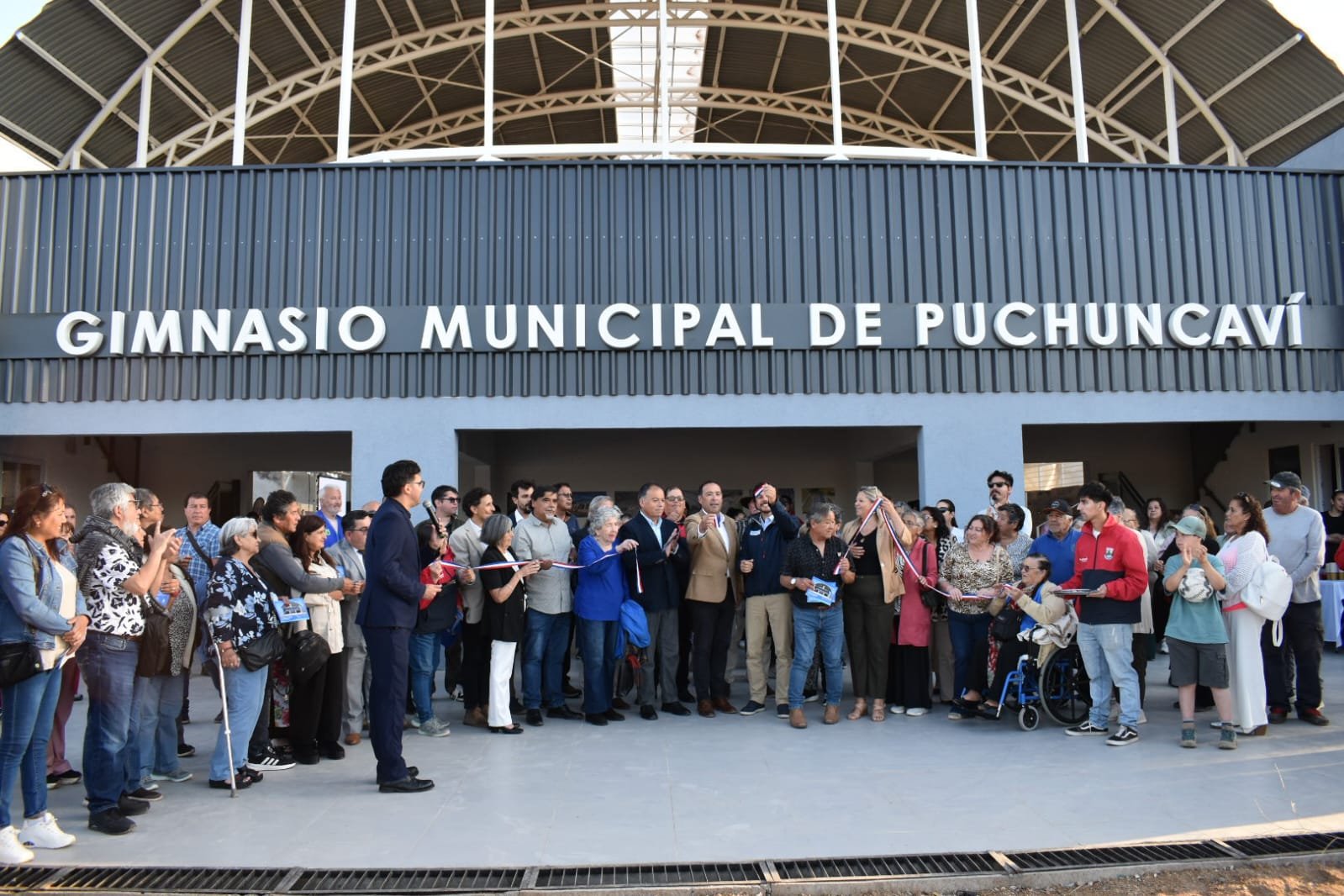 Aguas Pacífico y Municipalidad de Puchuncaví inauguran la etapa 1 del gimnasio municipal tras exitosa alianza tripartita