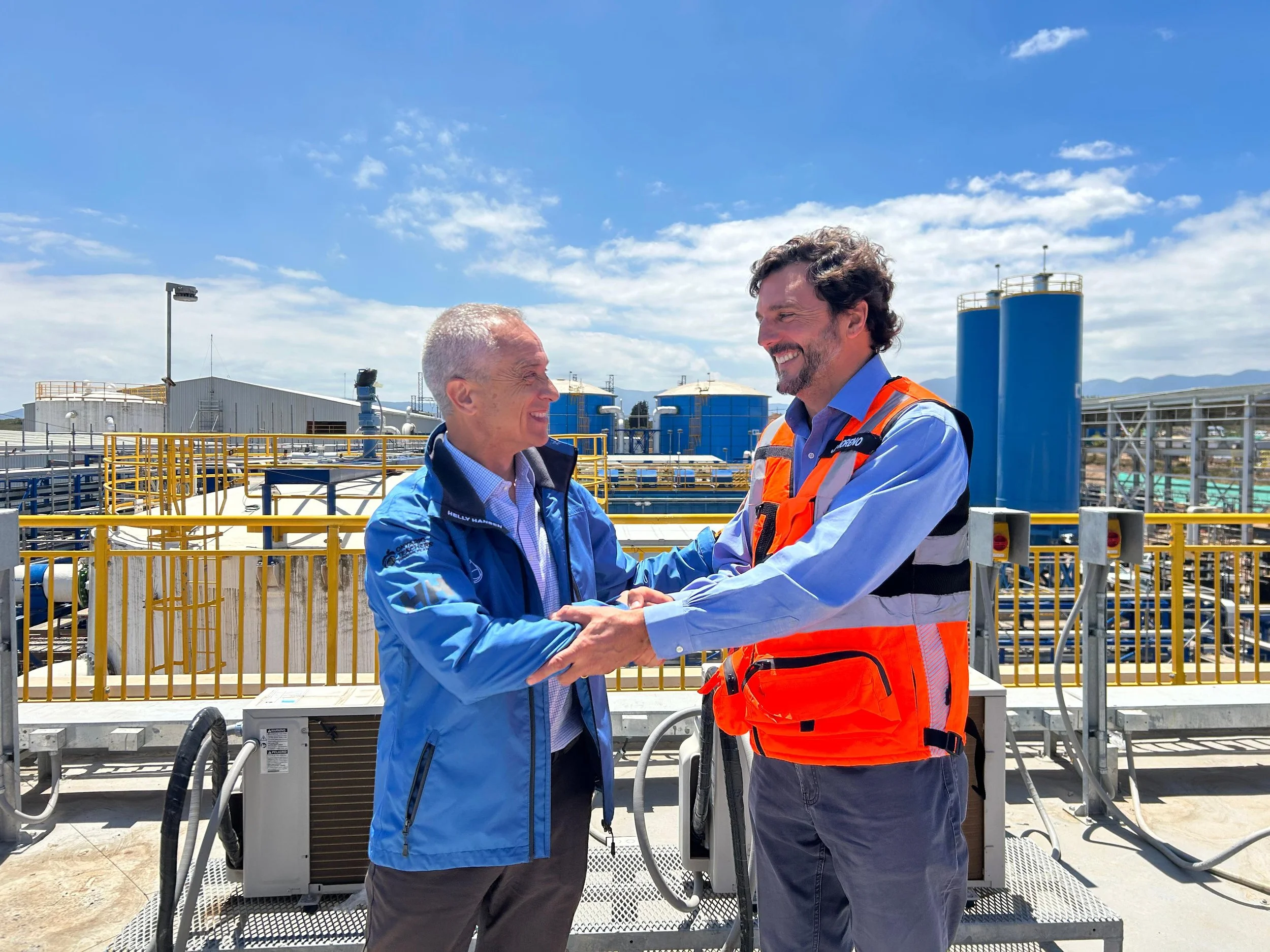 Inédita alianza entre Esval y Aguas Pacífico permitirá reforzar consumo humano con agua desalinizada