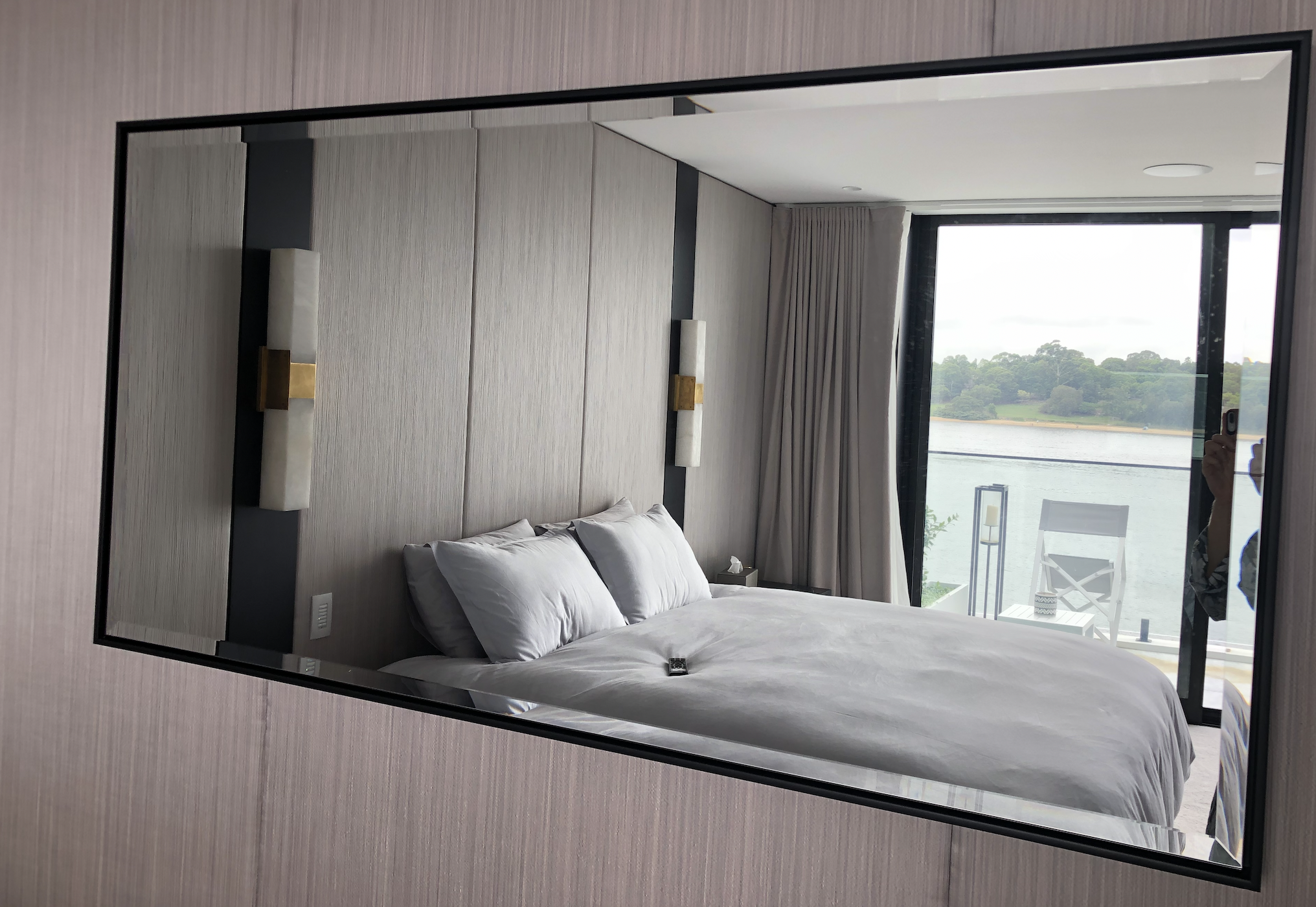 custom-framed-bedroom-mirror-bevelled-sydney.png