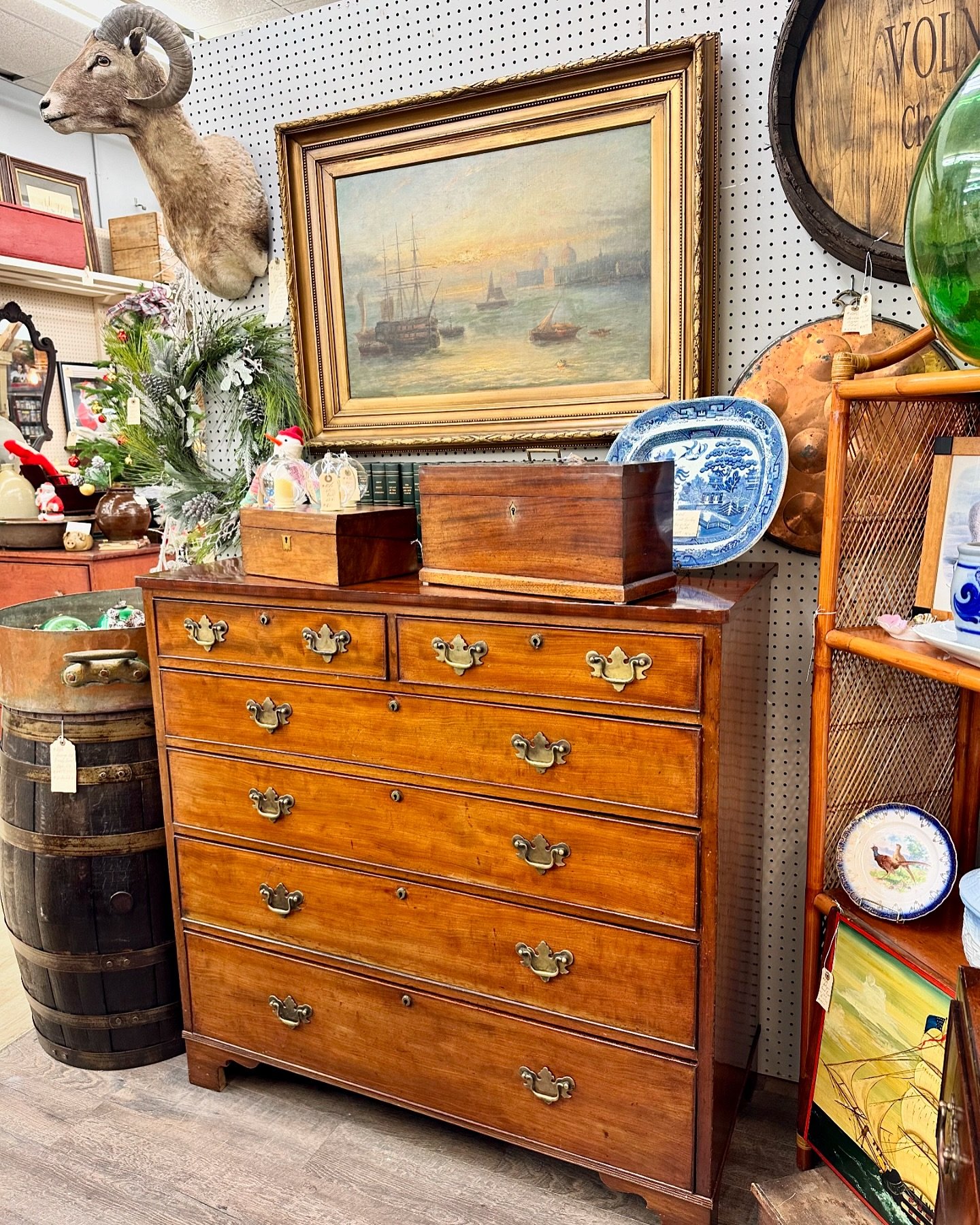 Now is the time to freshen up those guest spaces! We’re rounded up a selection of dressers (including some unique options!) to make your guests feel right at home. And don’t forget to pick up a vintage luggage stand while you’r