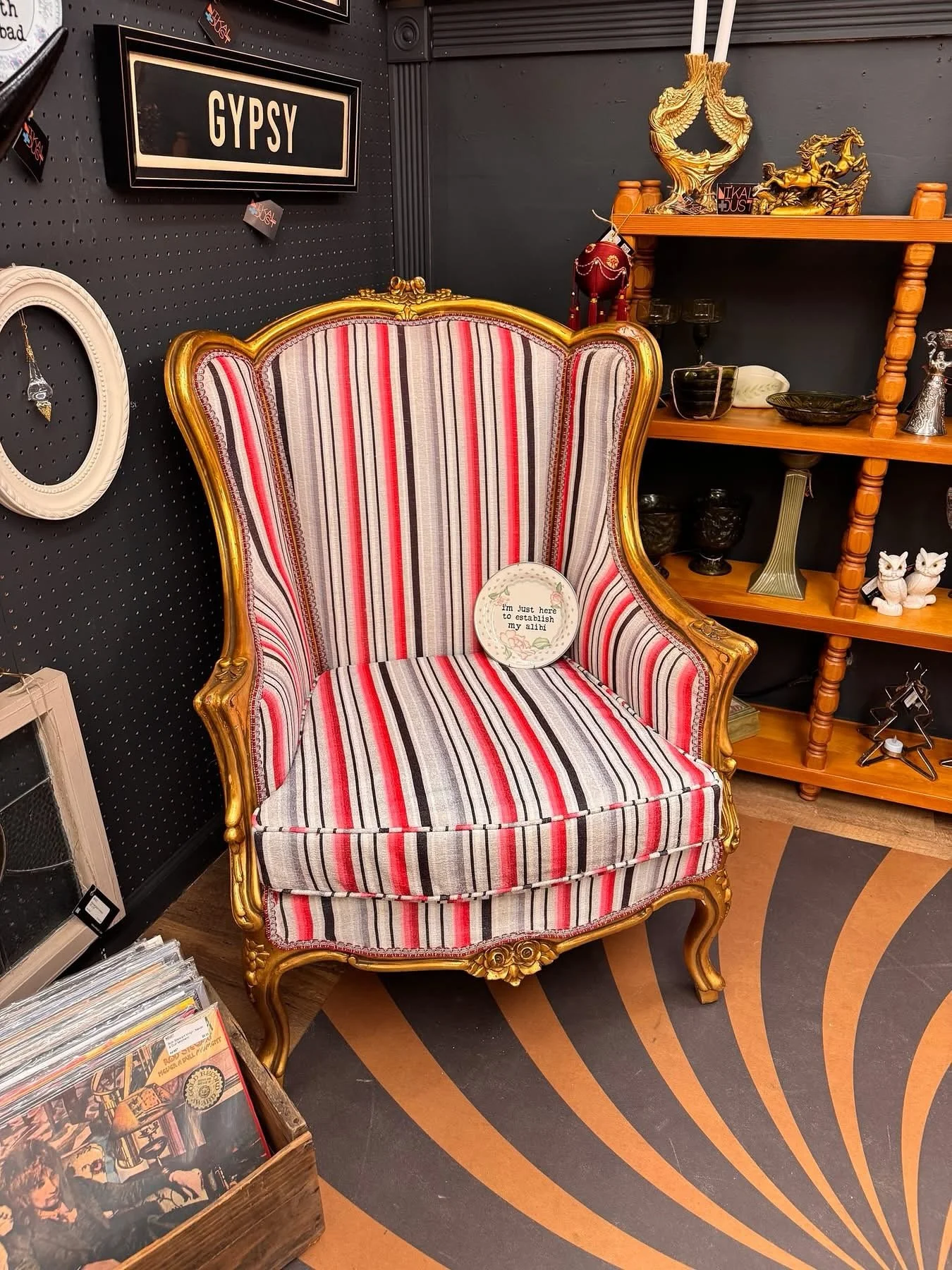 ❤️ It&rsquo;s Dealer&rsquo;s Choice Night! 📣 Your weekly first look at some of the newest, best, and most swoon worthy finds at The Queen 👑 January 26, 2026

✨ What is Dealer&rsquo;s Choice? ⬇️
It&rsquo;s our weekly digital catalog featuring hand p