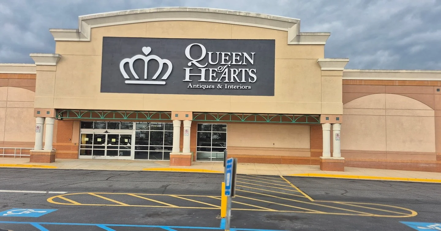 ATHENS&hellip; 👑✨ IT&rsquo;S OFFICIAL! 🤩🤩

The sign is up and we are so excited to announce our newest Queen of Hearts location is coming to Athens!

📍 3660 Atlanta Hwy
Athens, GA 30606

We cannot wait to bring treasure hunting, one of a kind fin